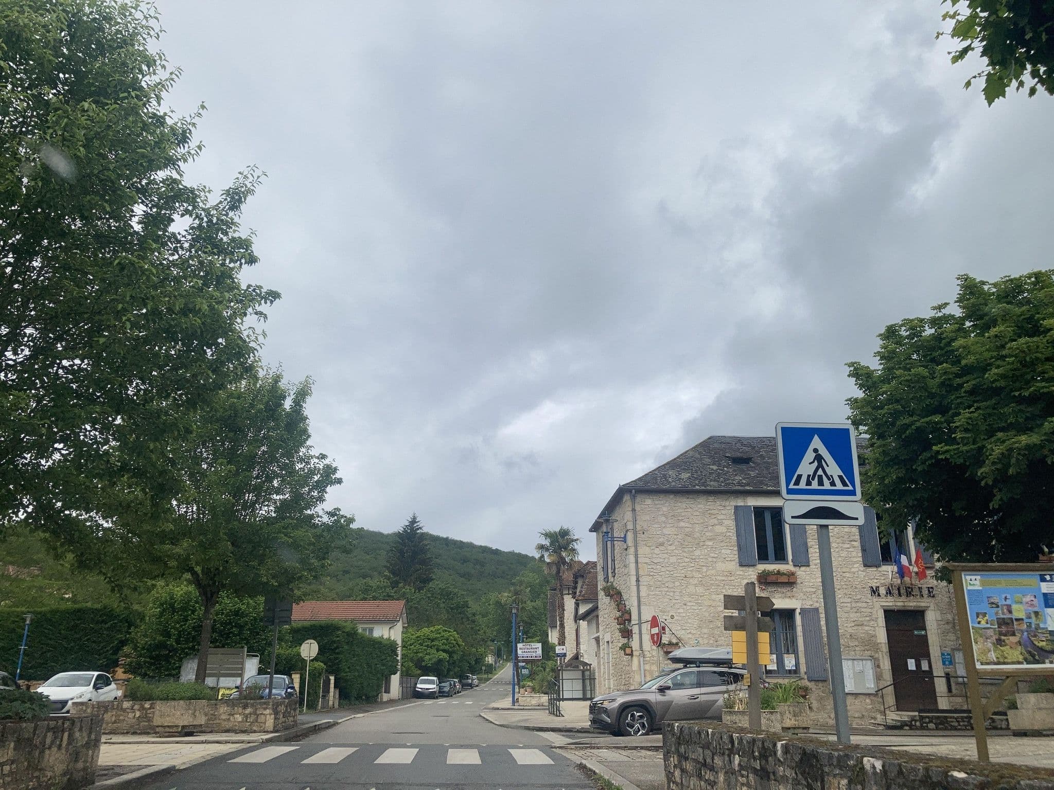 Street view near La Renaissance, Martel — © tasmaniadevil (CC BY-SA · Mapillary)