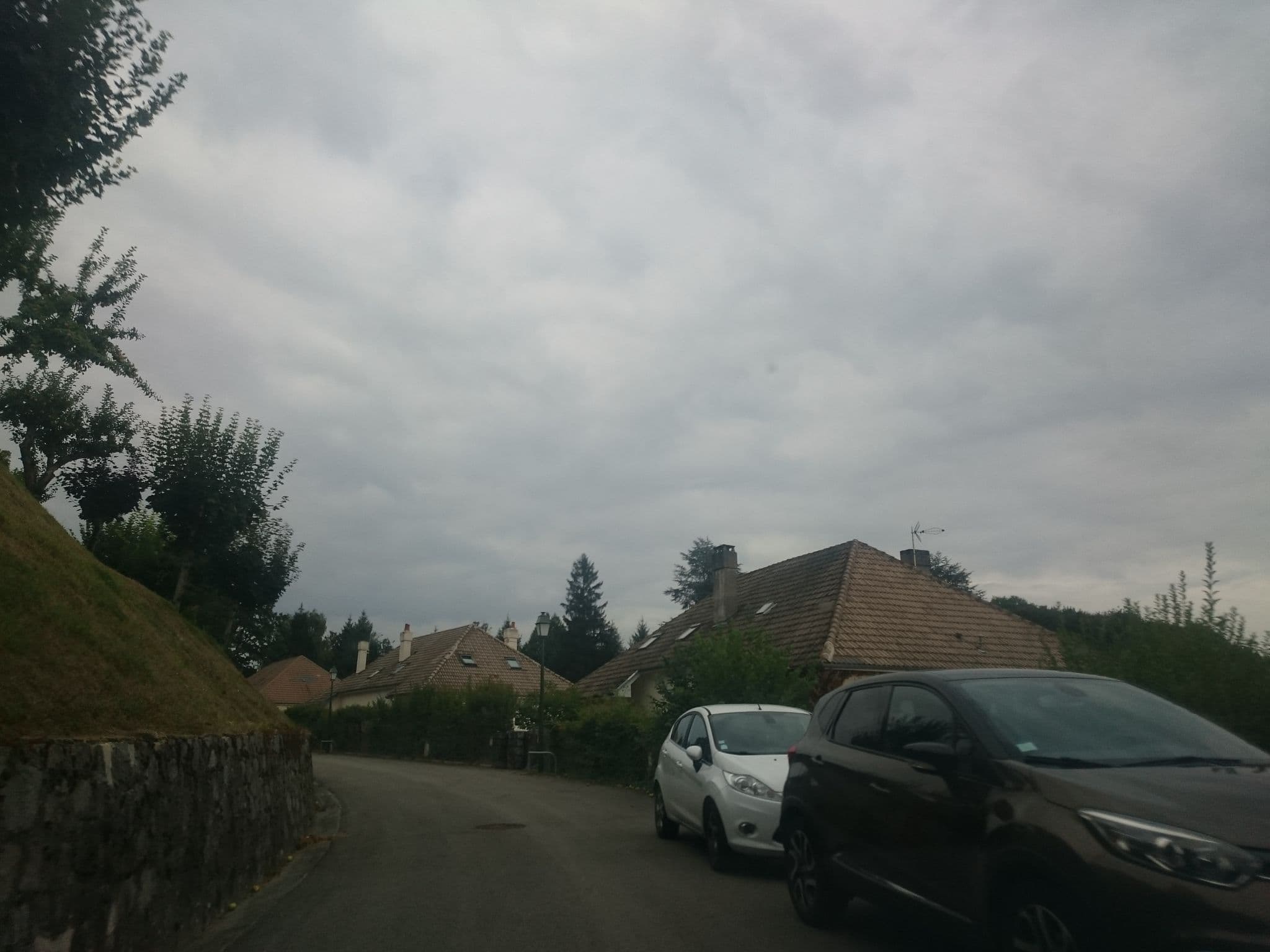 Street view near Le Pradel à Saint-Étienne-Cantalès, Laroquebrou — © dhuyp (CC BY-SA · Mapillary)