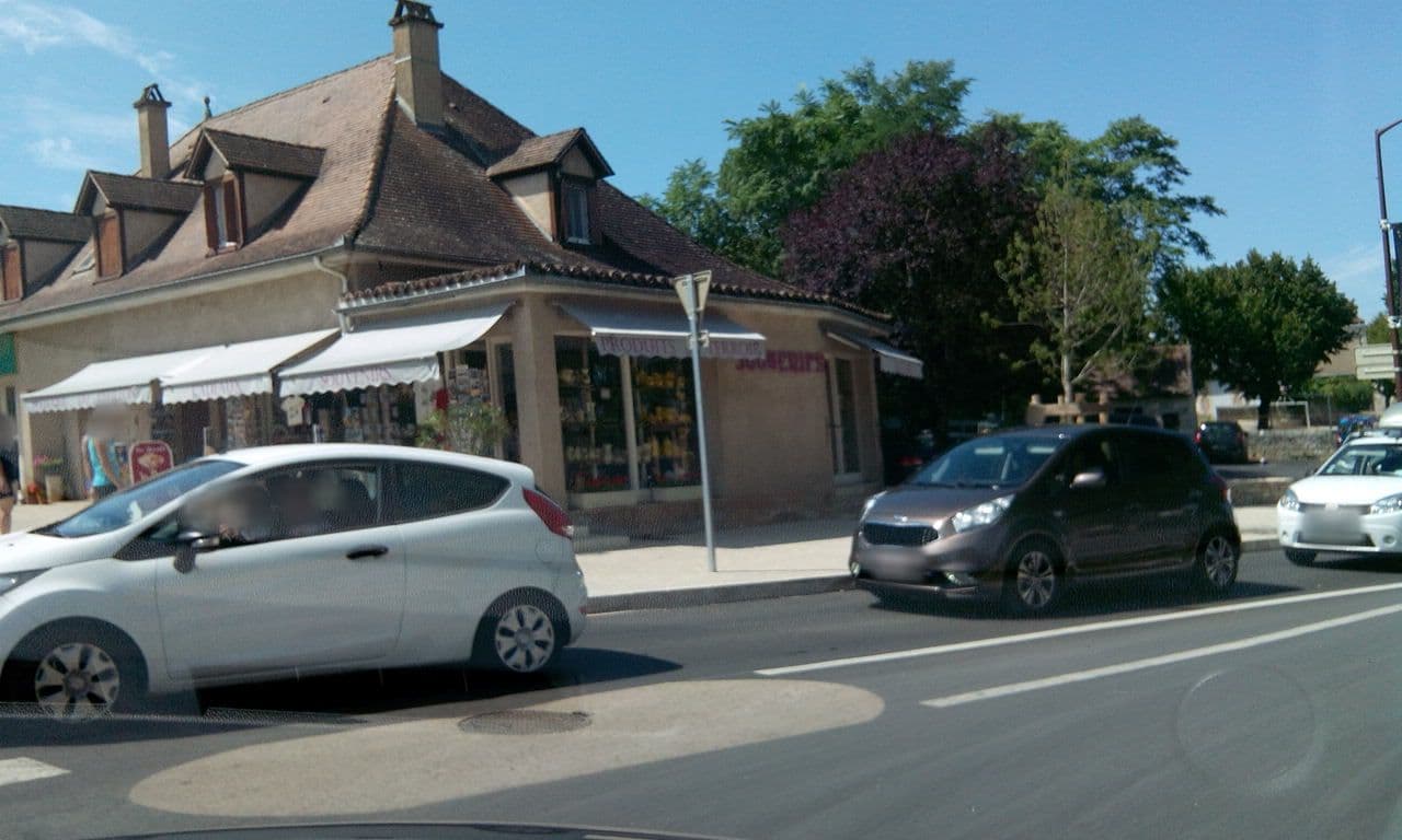 Street view near Logis Hôtel Bellaroc, Gramat — © alainproviste (CC BY-SA · Mapillary)