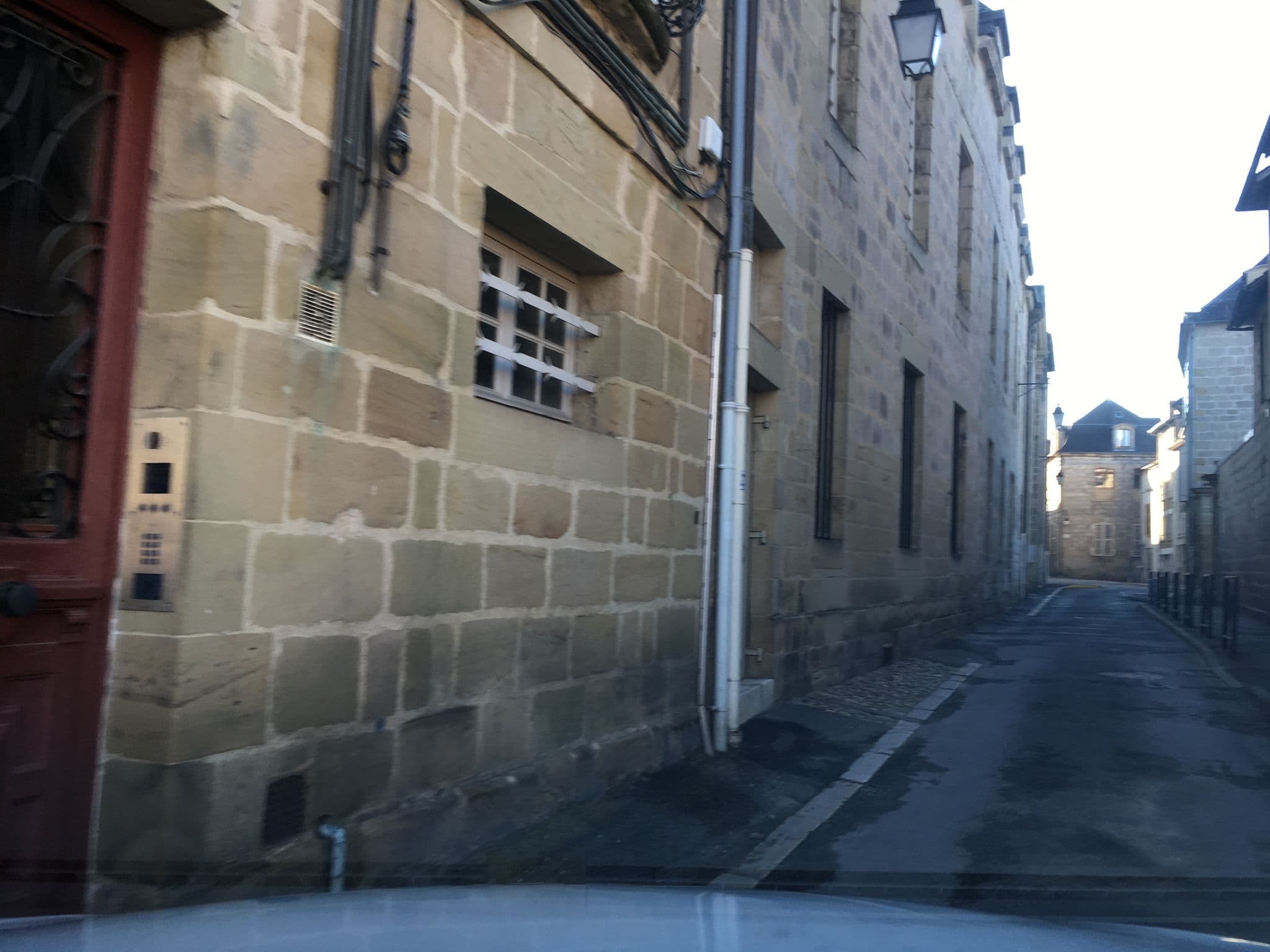 Street view near Le Chene Vert Hôtel, Brive-la-Gaillarde — © mappy_sa (CC BY-SA · Mapillary)