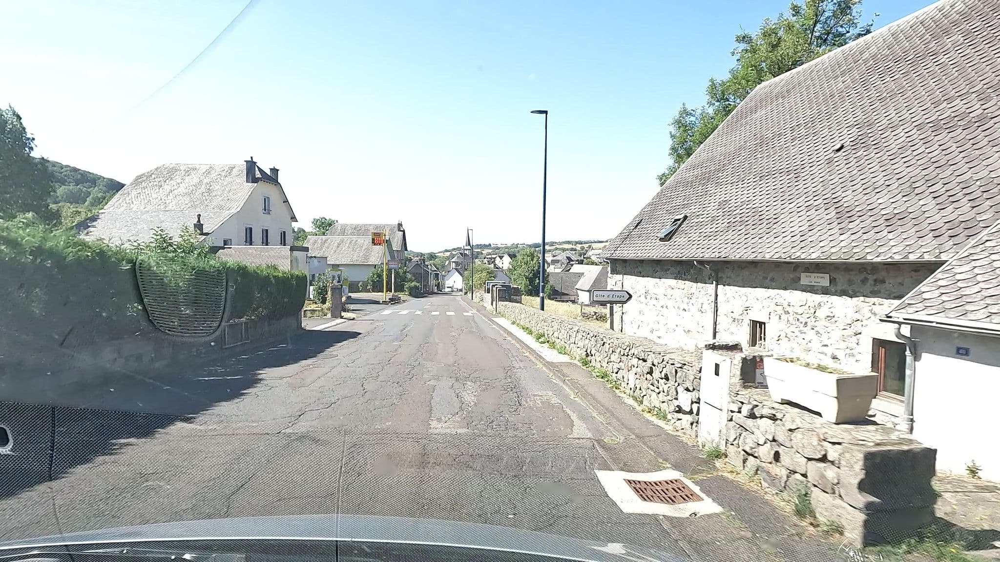 Street view near Maison Van Stijn, Condat — © vinisa (CC BY-SA · Mapillary)