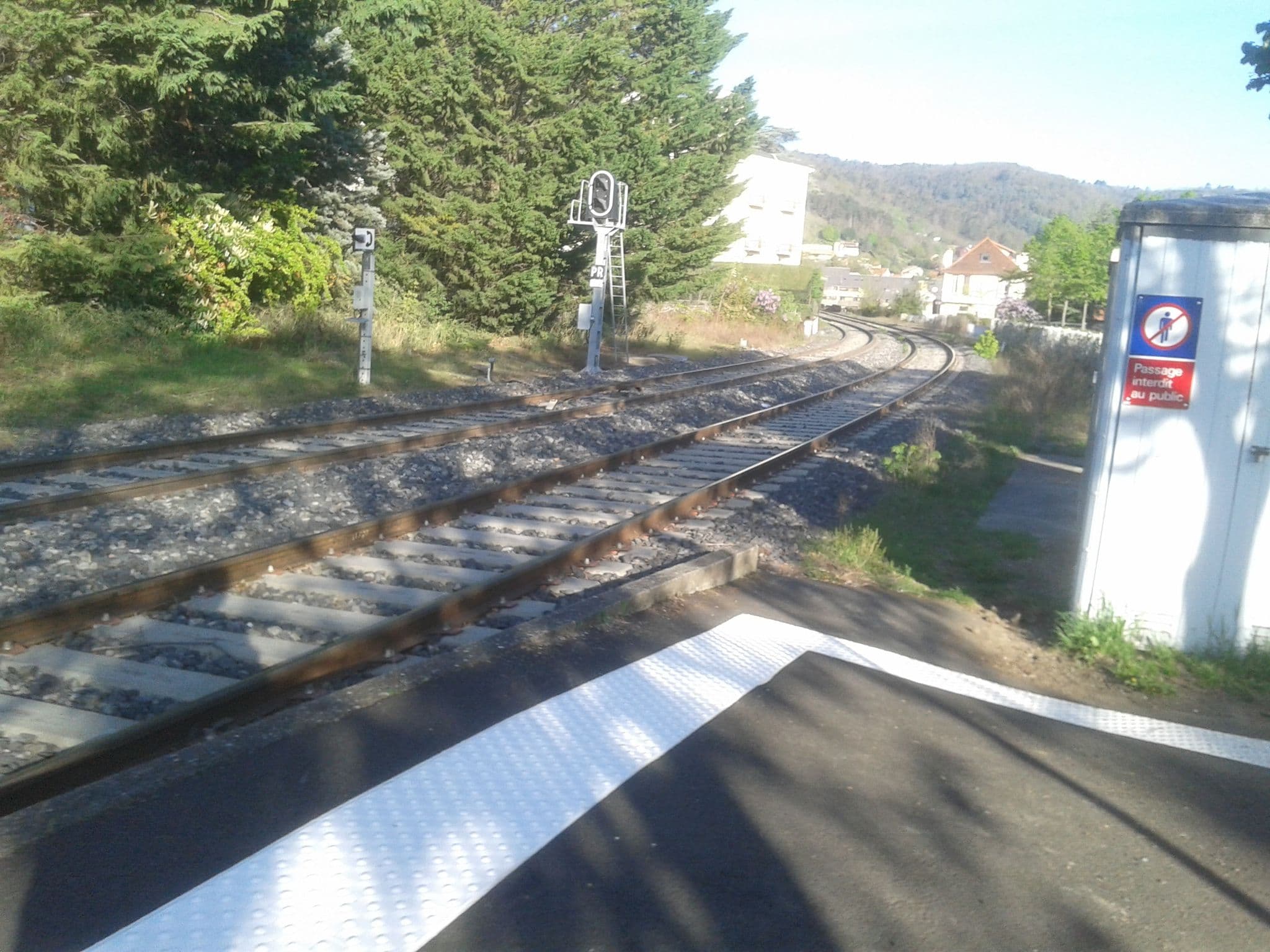 Street view near Hôtel Terminus, Chamalières — © pmz (CC BY-SA · Mapillary)