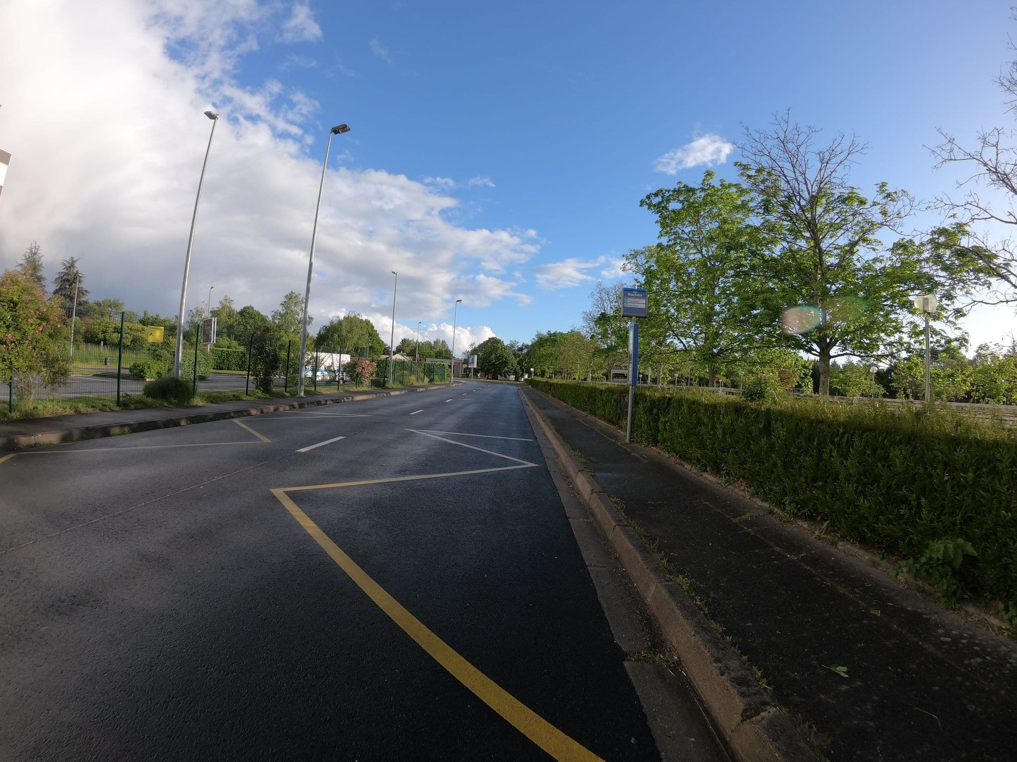 Street view near Etap Hôtel, Parçay-Meslay — © cartocite (CC BY-SA · Mapillary)