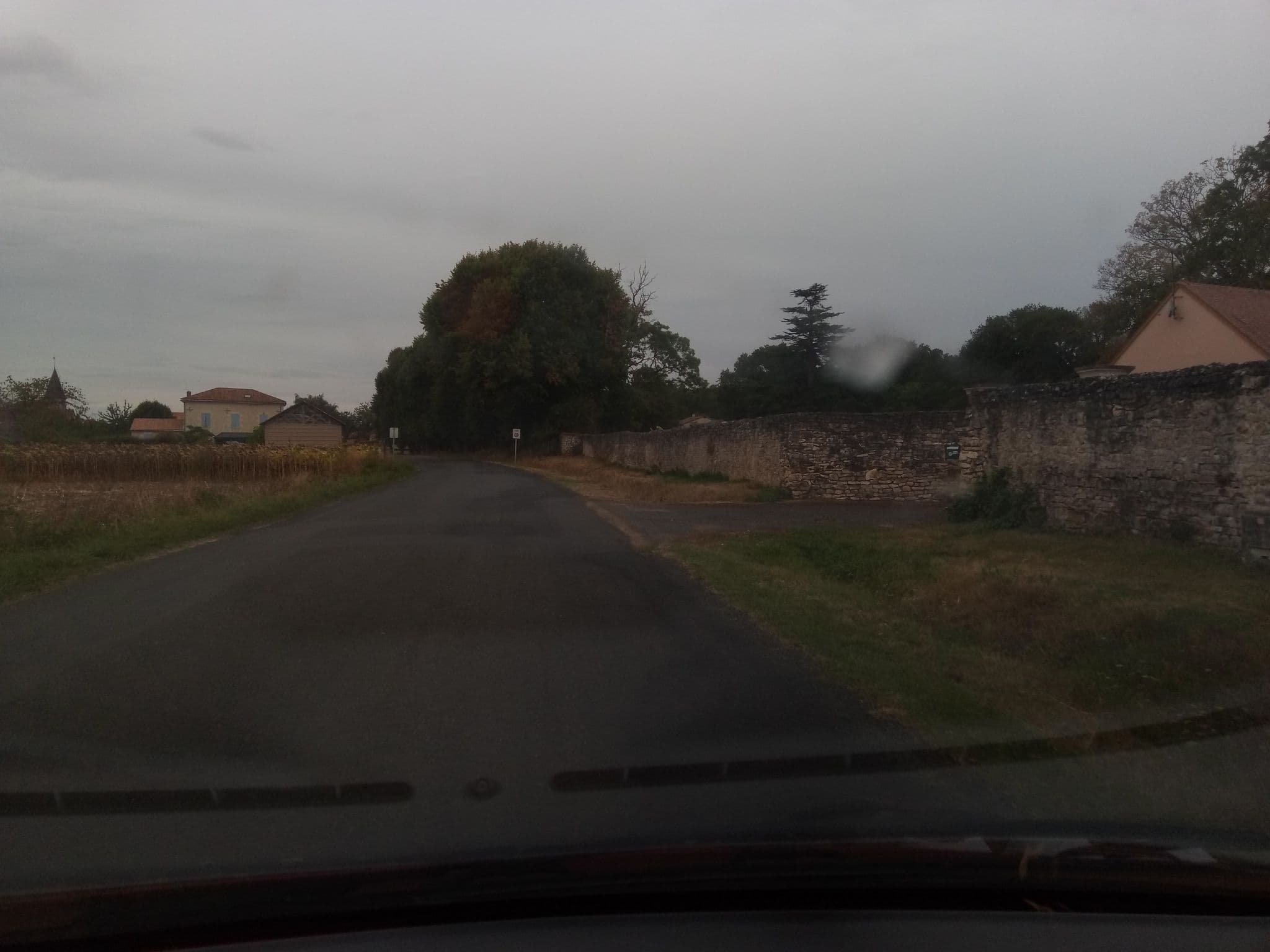 Street view near Château des Clairbaudières, Chauvigny — © victuallers (CC BY-SA · Mapillary)