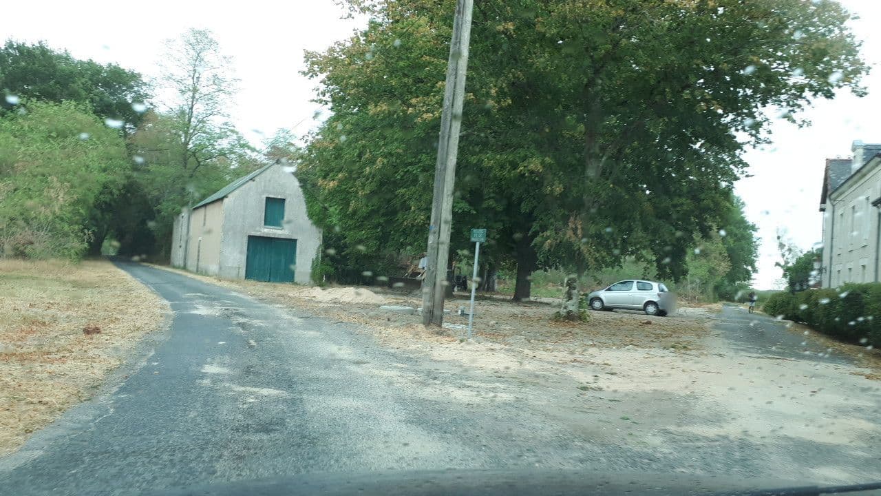 Street view near Le Cottage des Sablons, Saint-Romain-sur-Cher — © lluc (CC BY-SA · Mapillary)