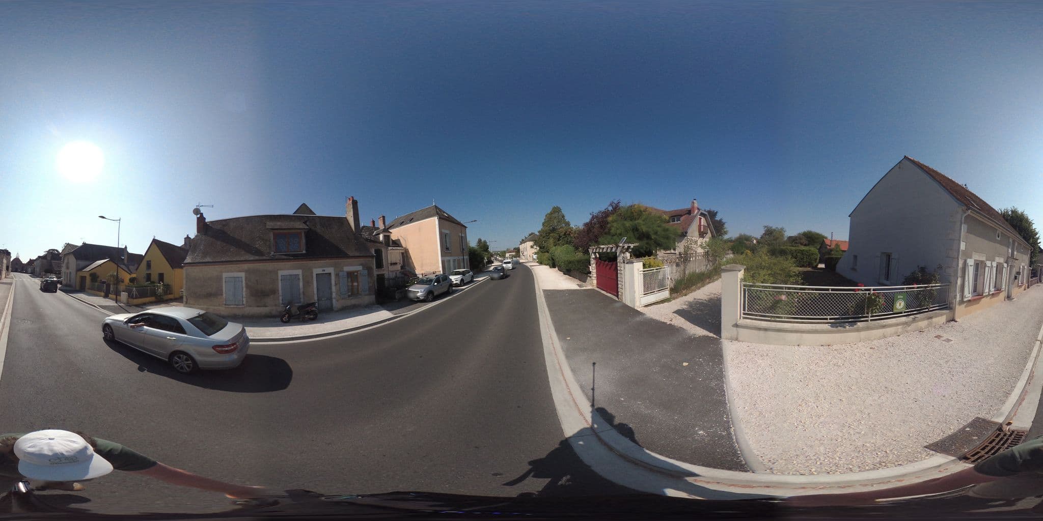 Street view near Chez Jeannette, Saint-Satur — © geovelo (CC BY-SA · Mapillary)