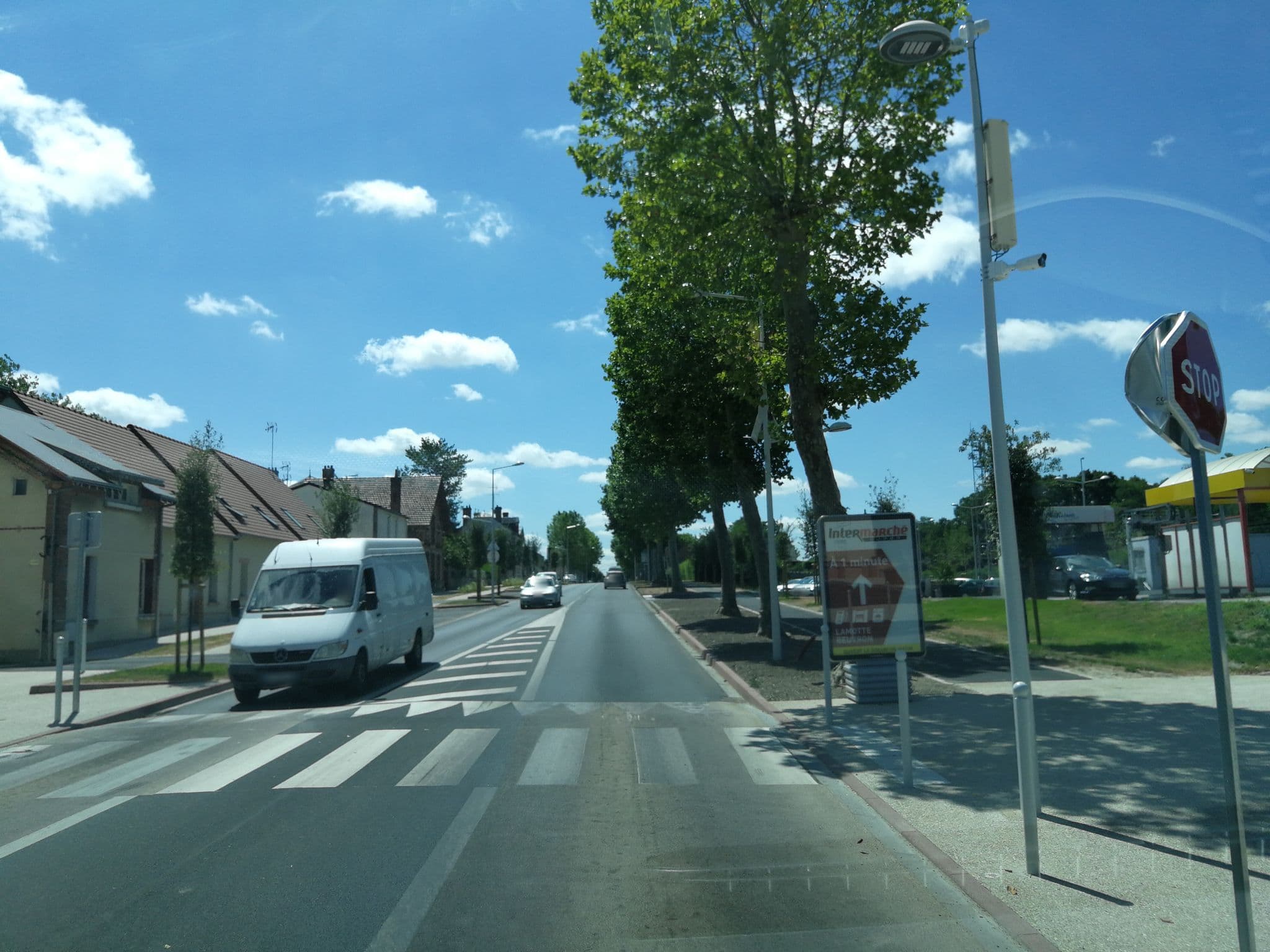 Street view near Villa Tatin, Lamotte-Beuvron — © jerome_pietri (CC BY-SA · Mapillary)