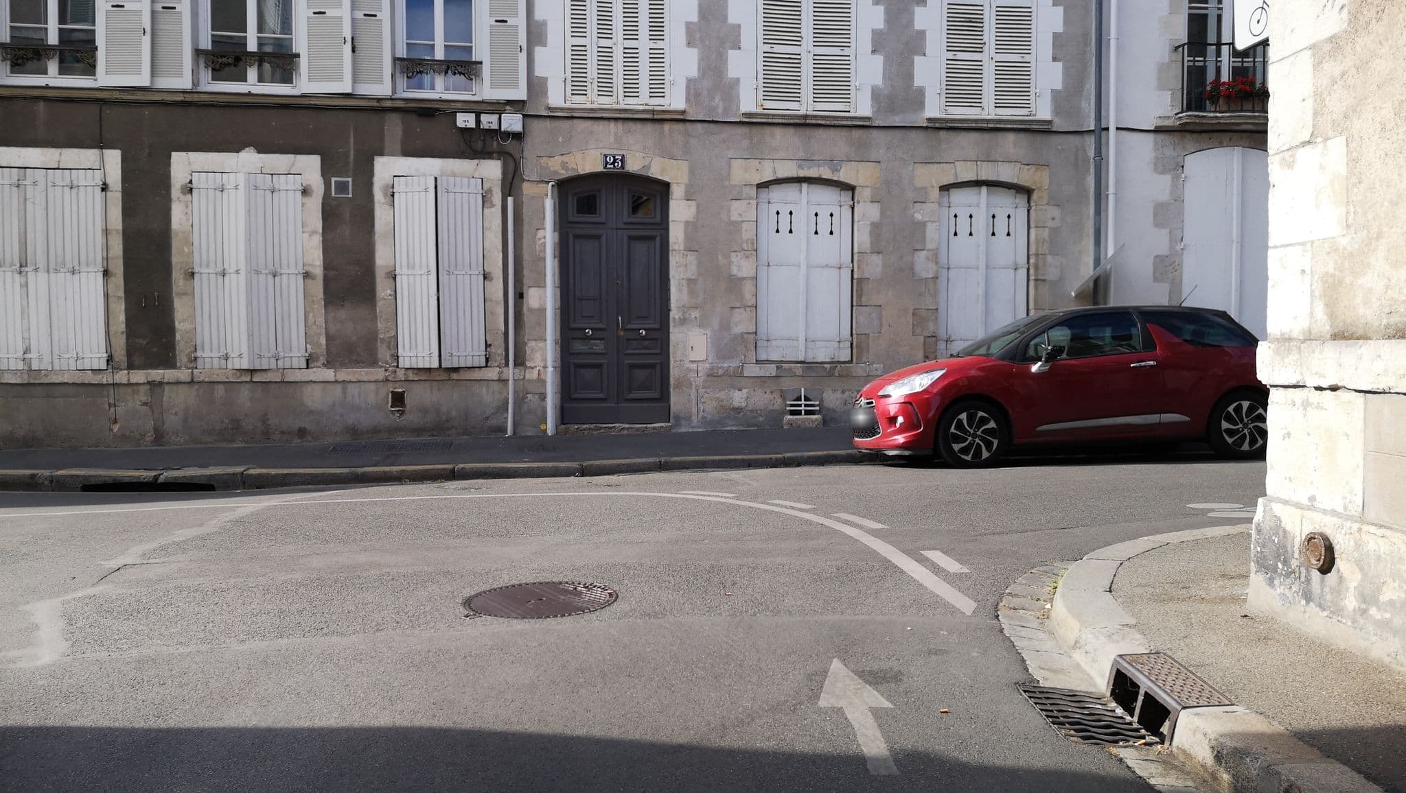 Street view near Appartement Colombier orléans, Orléans — © u4y0u (CC BY-SA · Mapillary)