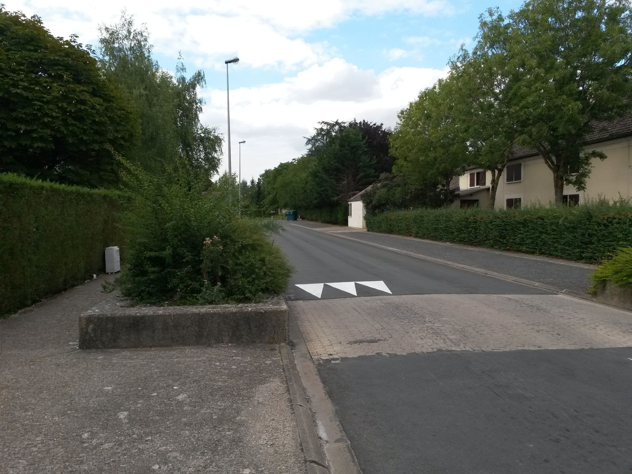 Street view near Comfort Hotel Pithiviers, Pithiviers — © rausk (CC BY-SA · Mapillary)
