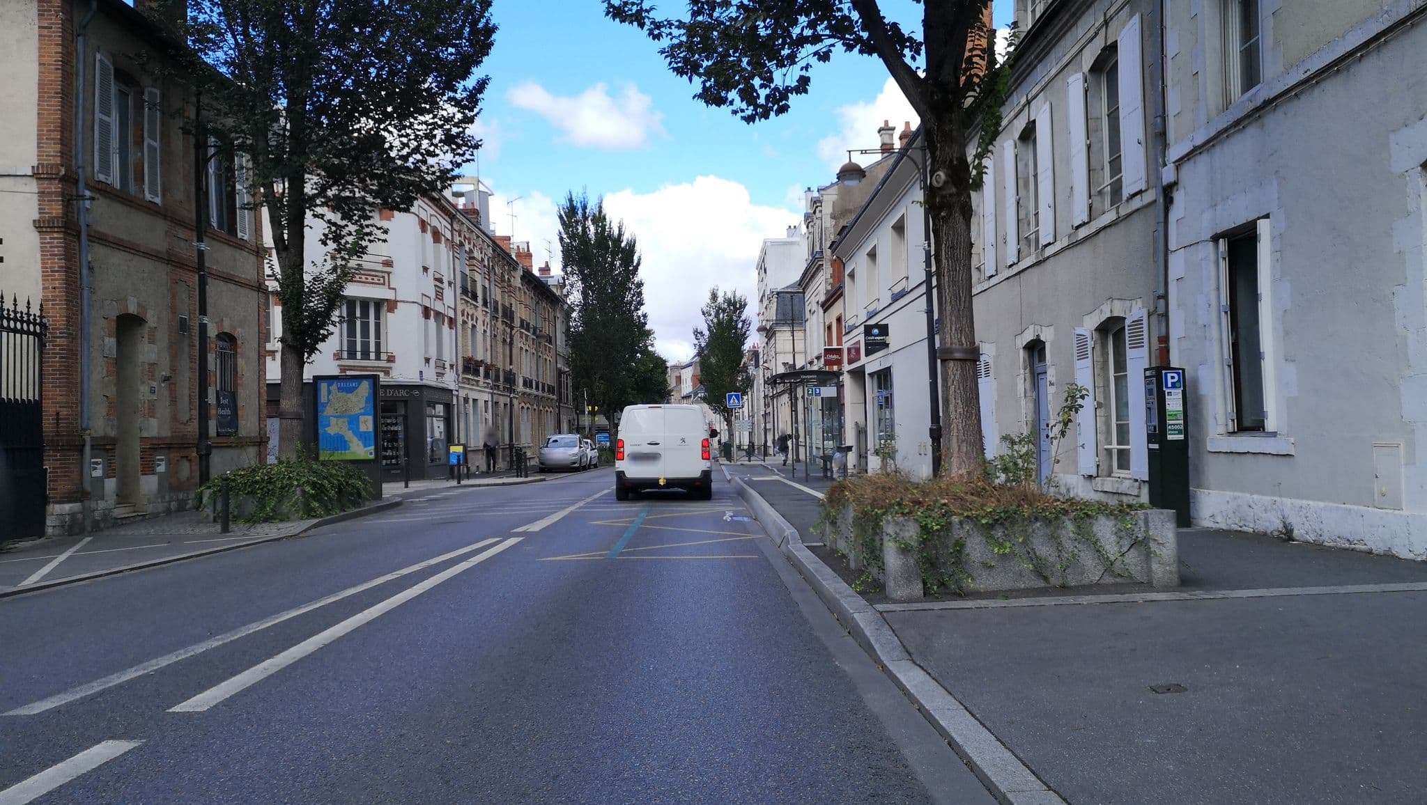 Street view near Appart' Hotel Odalys Saint Jean, Orléans — © u4y0u (CC BY-SA · Mapillary)