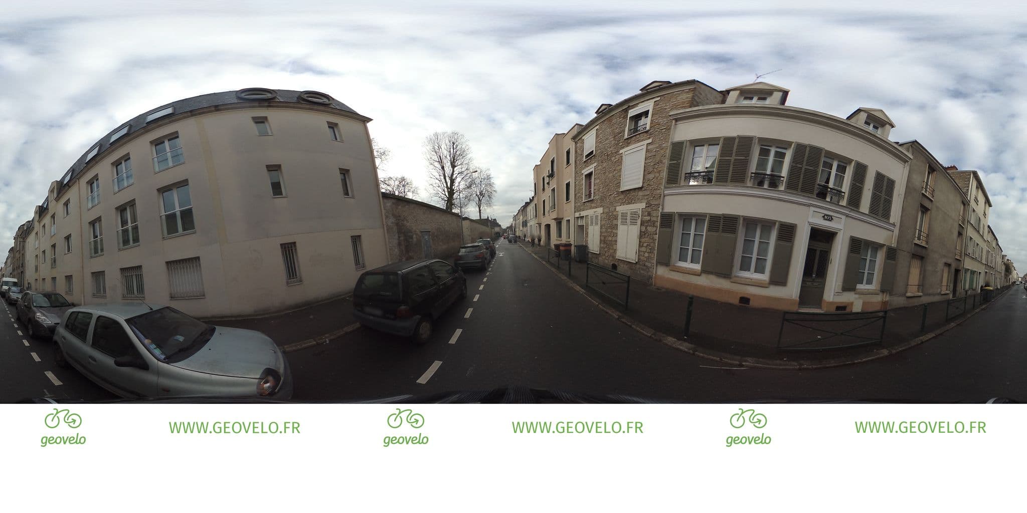 Street view near Appartement sur Cour Fontainebleau, Fontainebleau — © simon_geovelo (CC BY-SA · Mapillary)