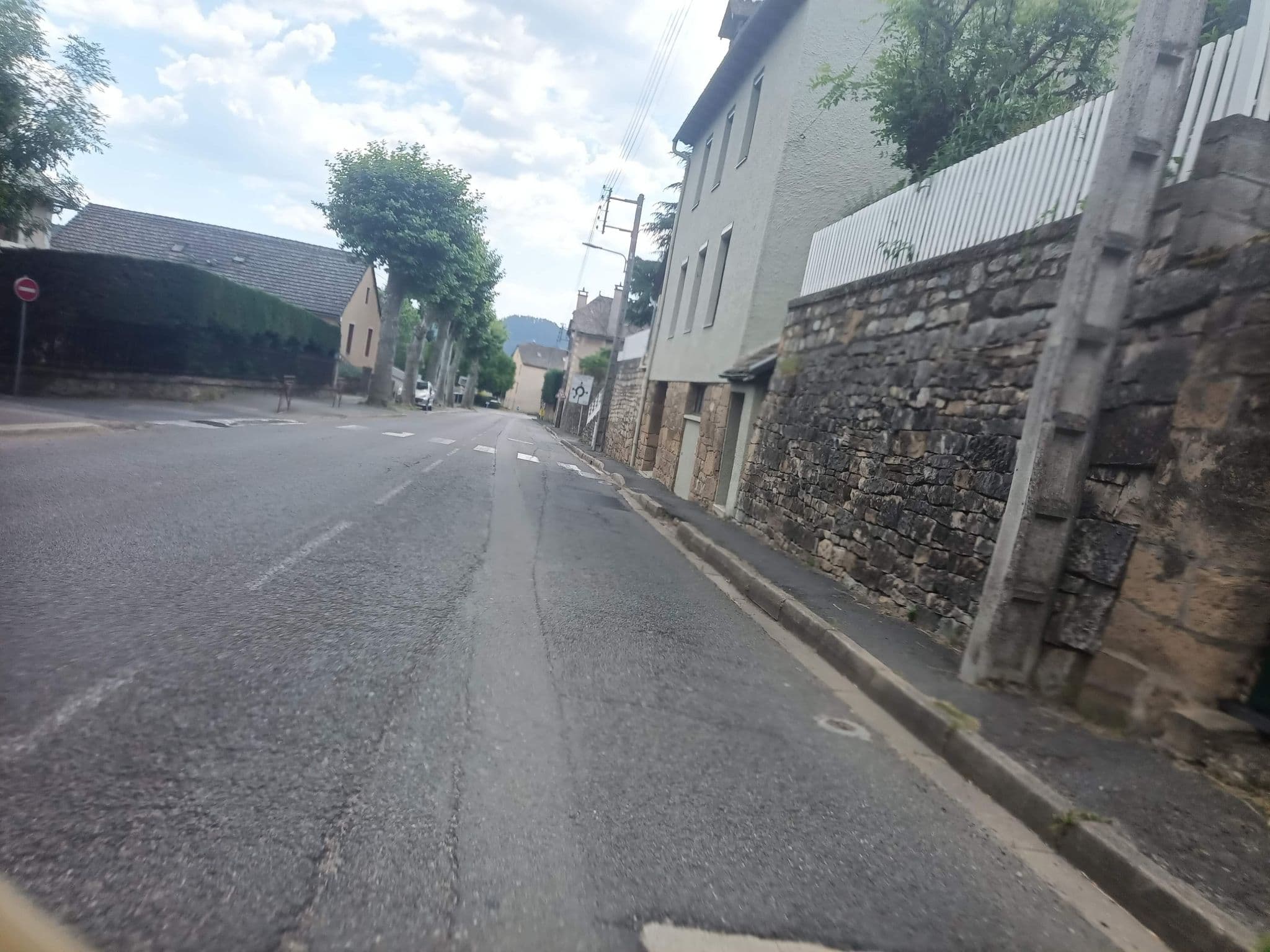 Street view near Fasthôtel Grill Flo Franchisé indépendant, Marvejols — © connermacleod69 (CC BY-SA · Mapillary)