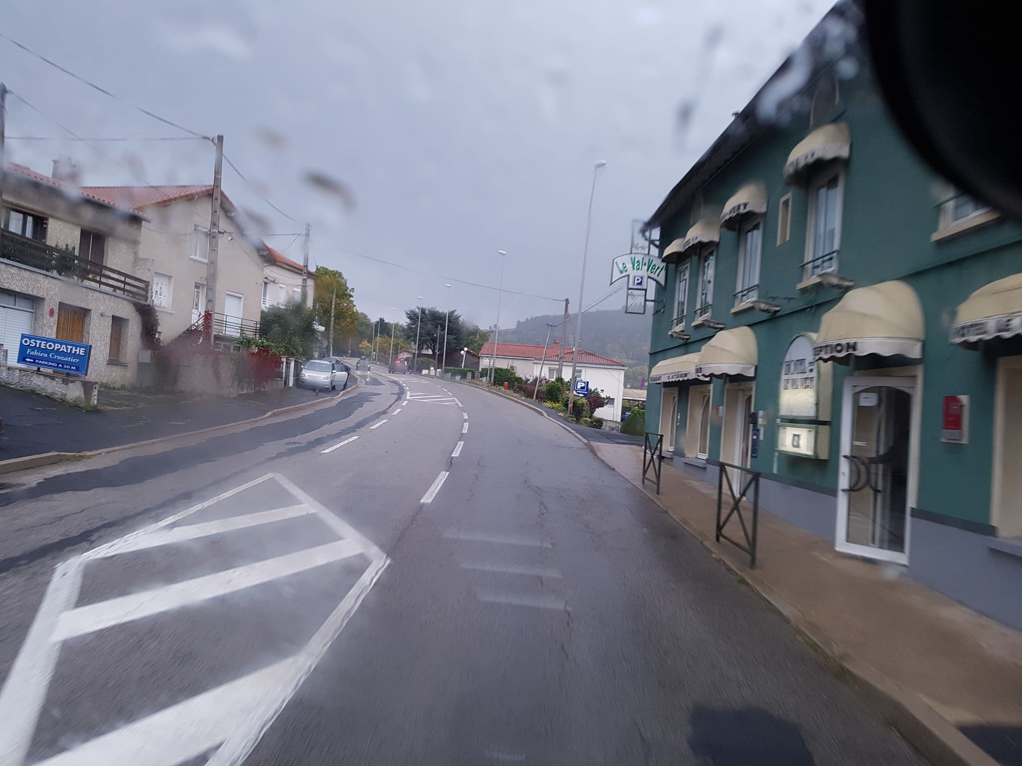 Street view near Hôtel Relais du Val Vert, Vals-près-le-Puy — © bernardvoyageur (CC BY-SA · Mapillary)