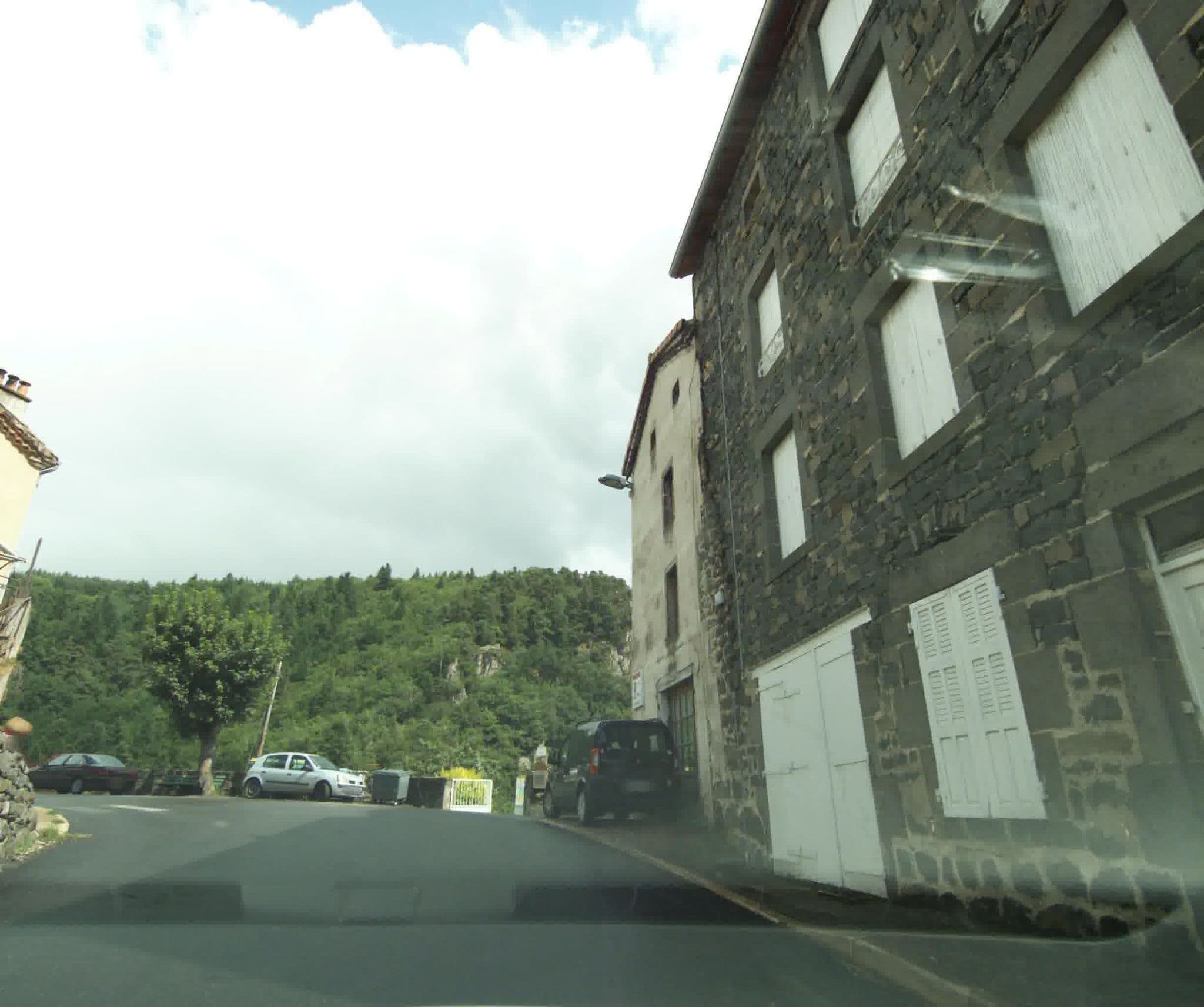 Street view near Accueil Randonneurs, Bains — © sogefi (CC BY-SA · Mapillary)