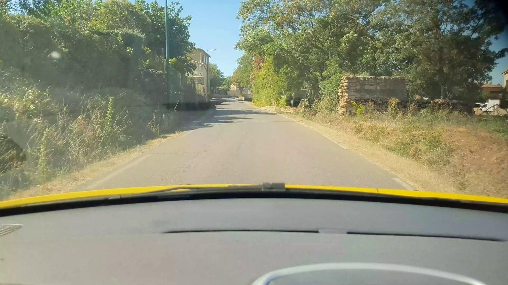 Street view near Auberge Provençale, Vénéjan — © si3p0 (CC BY-SA · Mapillary)