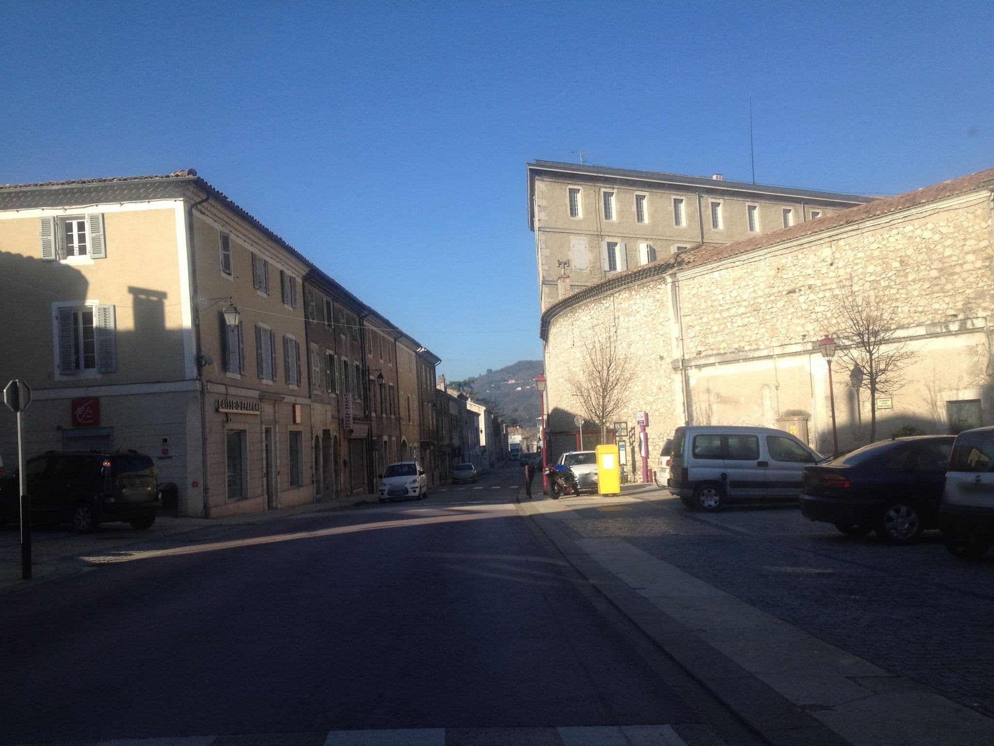 Street view near Hostellerie Charles de Foucauld, Viviers — © zimmy (CC BY-SA · Mapillary)