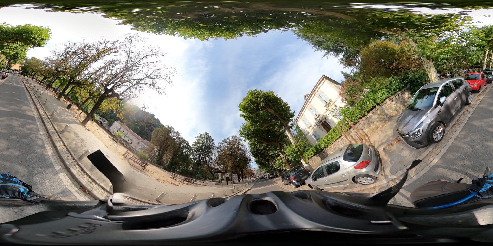 Street view near Le Pavillon Kalenza, Vals-les-Bains — © Krob (CC BY-SA · Mapillary)