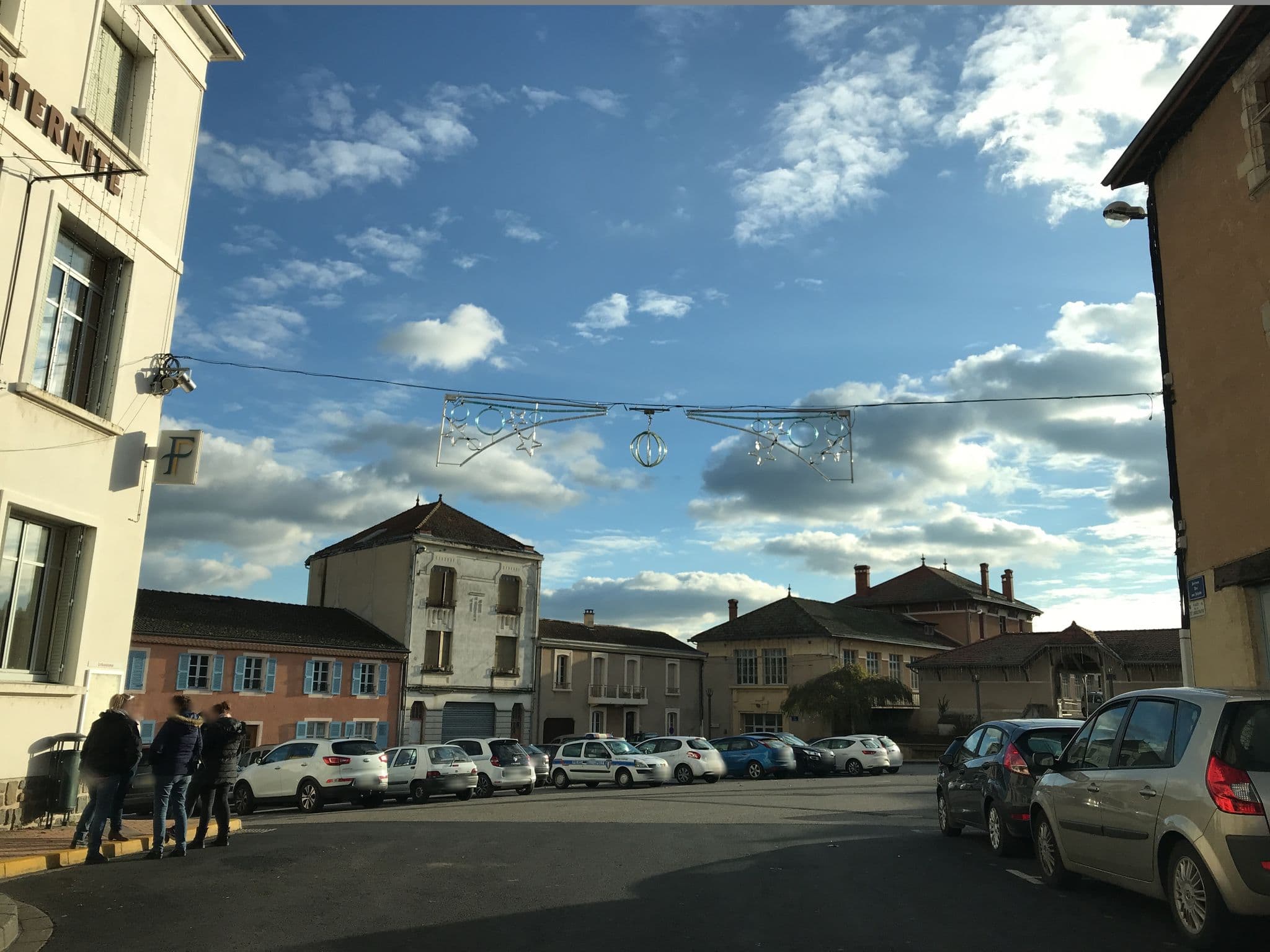 Street view near Thévenet Geneviève, Courpière — © fpm (CC BY-SA · Mapillary)