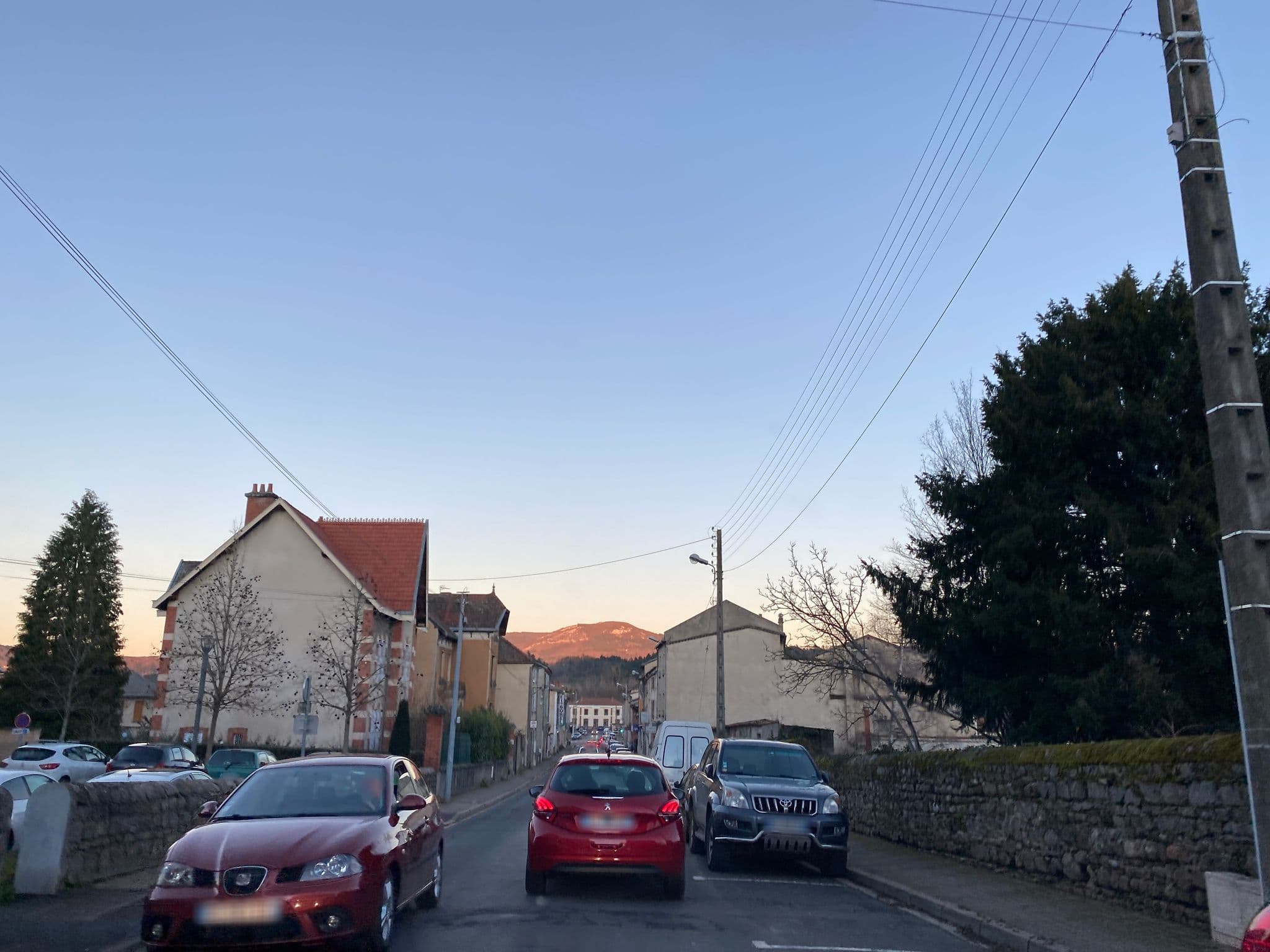 Street view near Chambre d'hôtes la campagne à la ville, Courpière — © fpm (CC BY-SA · Mapillary)