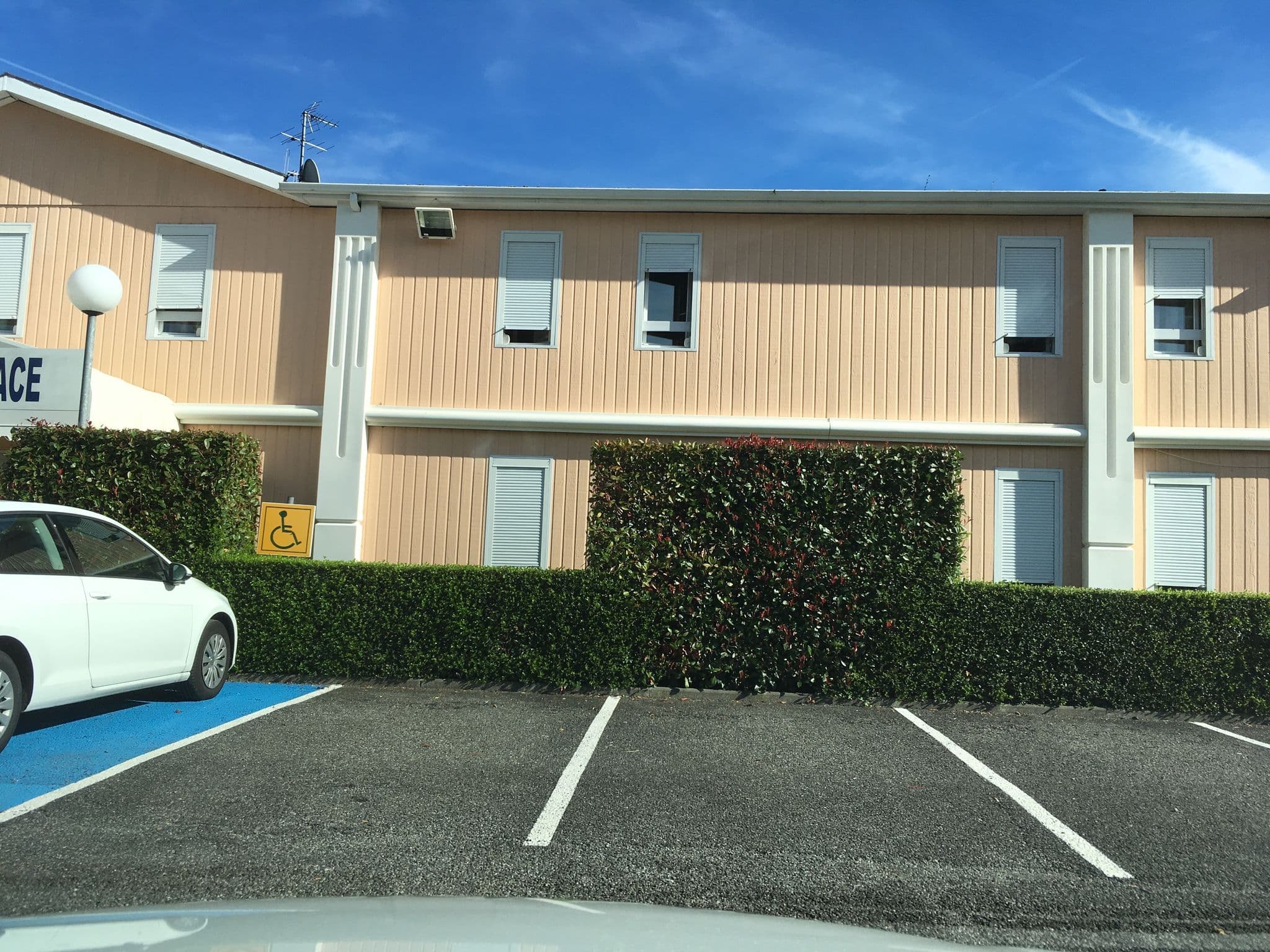 Street view near Quick Palace Pau, Pau — © mappy_sa (CC BY-SA · Mapillary)
