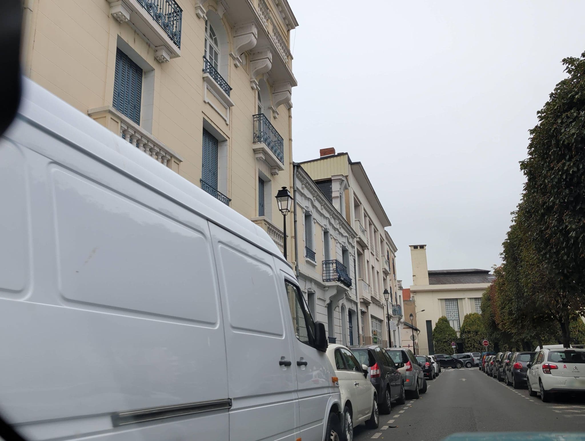 Street view near Vichy et ses Sources, Vichy — © fpm (CC BY-SA · Mapillary)