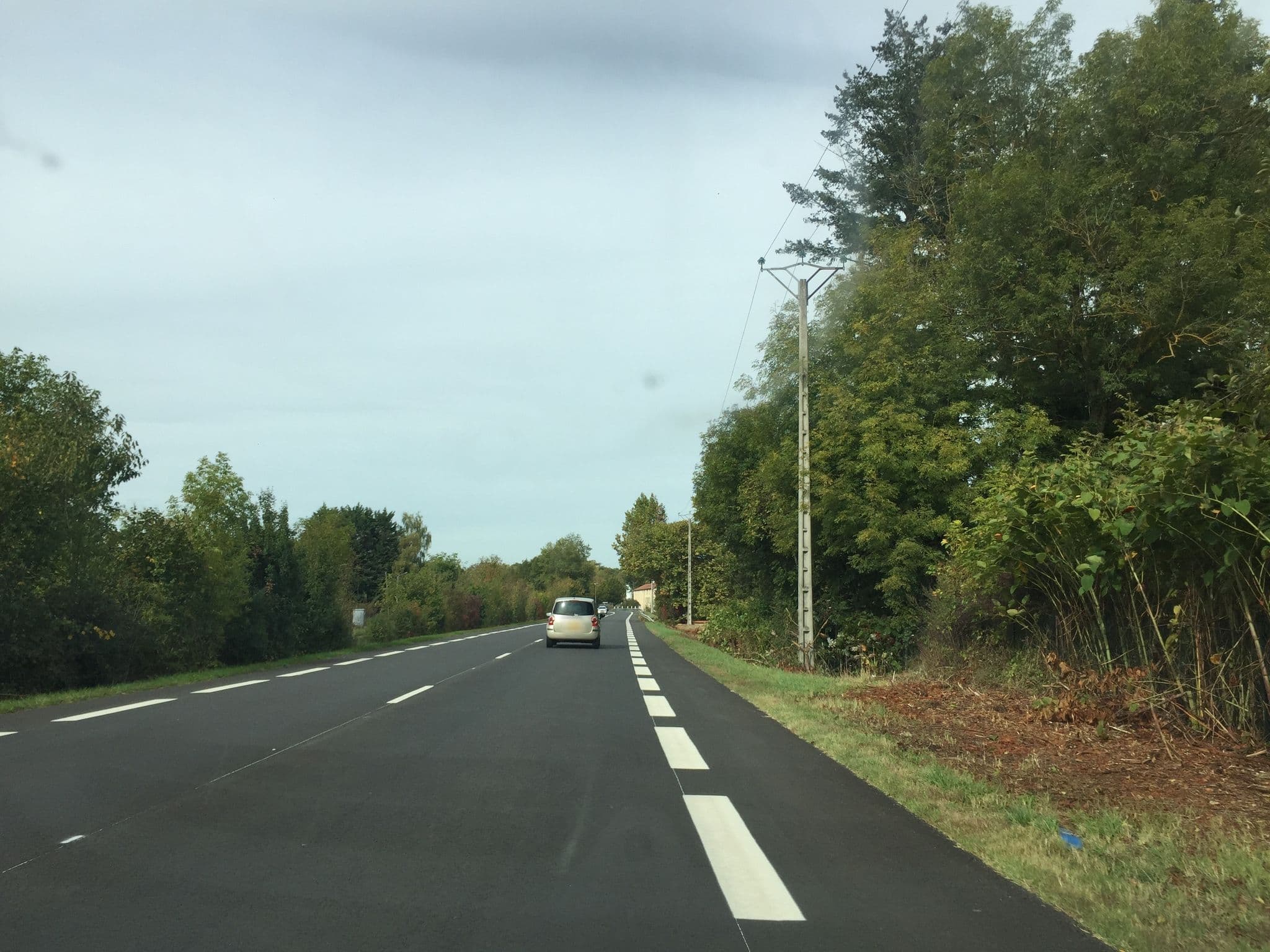 Street view near Sarcey, Saint-Germain-Nuelles — © thepriben (CC BY-SA · Mapillary)
