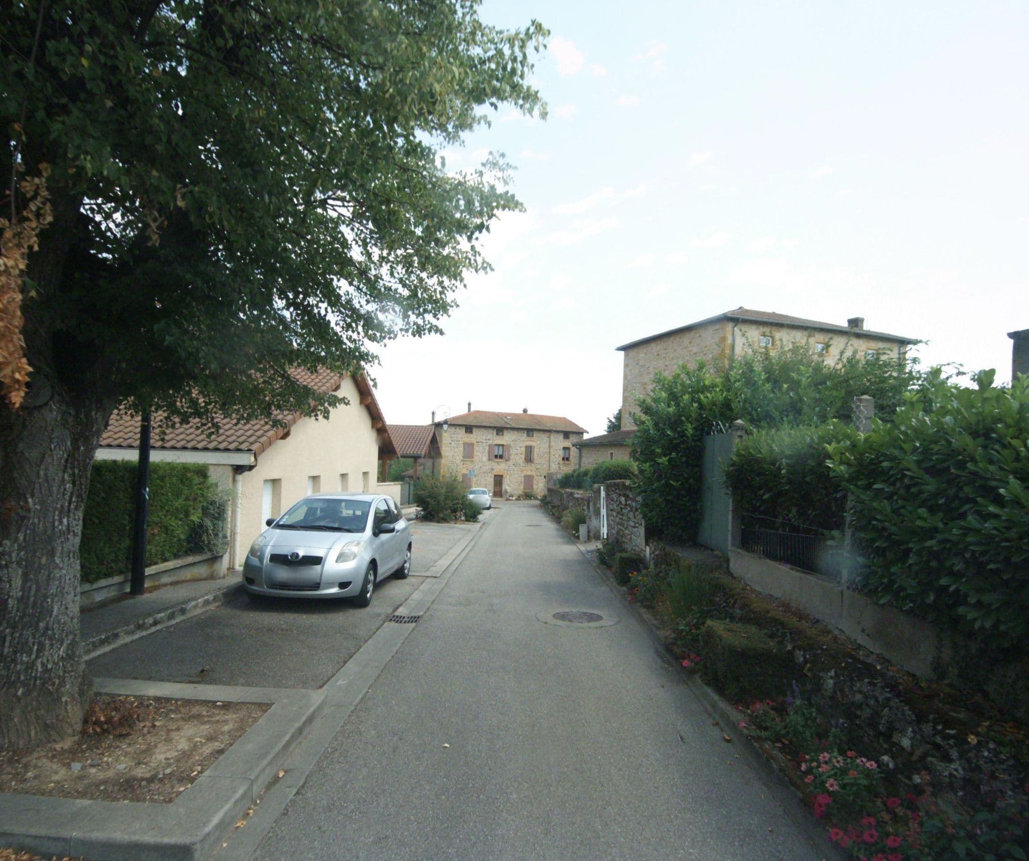 Street view near Pin André, Saint-Germain-Nuelles — © sigccpa (CC BY-SA · Mapillary)