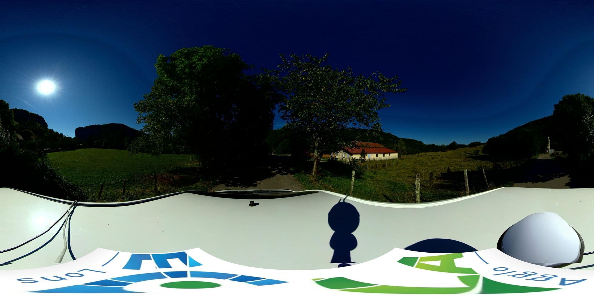 Street view near Gîte de la Peyrouse, Perrigny — © mnicolas (CC BY-SA · Mapillary)