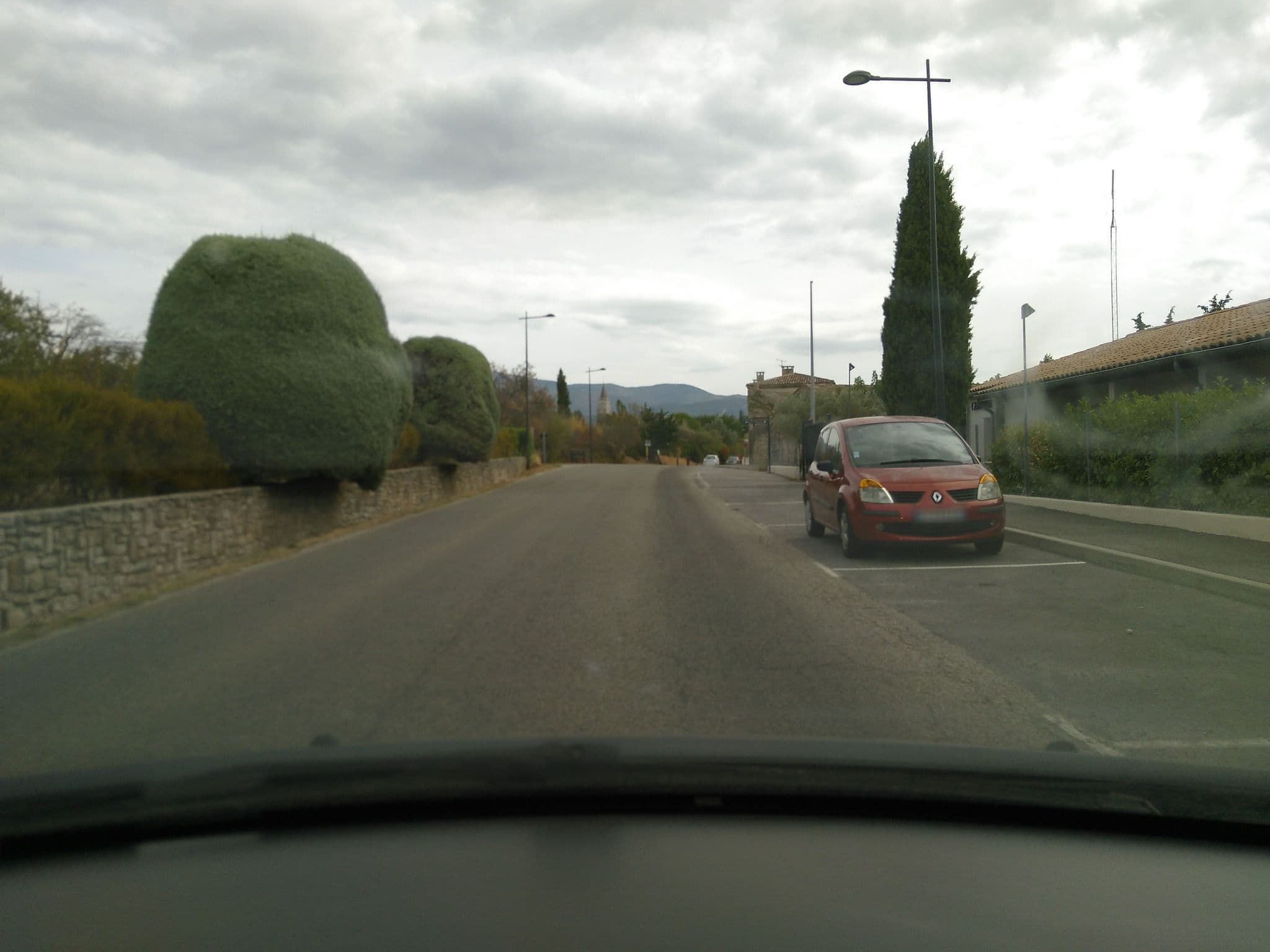 Street view near Domaine de Lumian, Taulignan — © marcp (CC BY-SA · Mapillary)