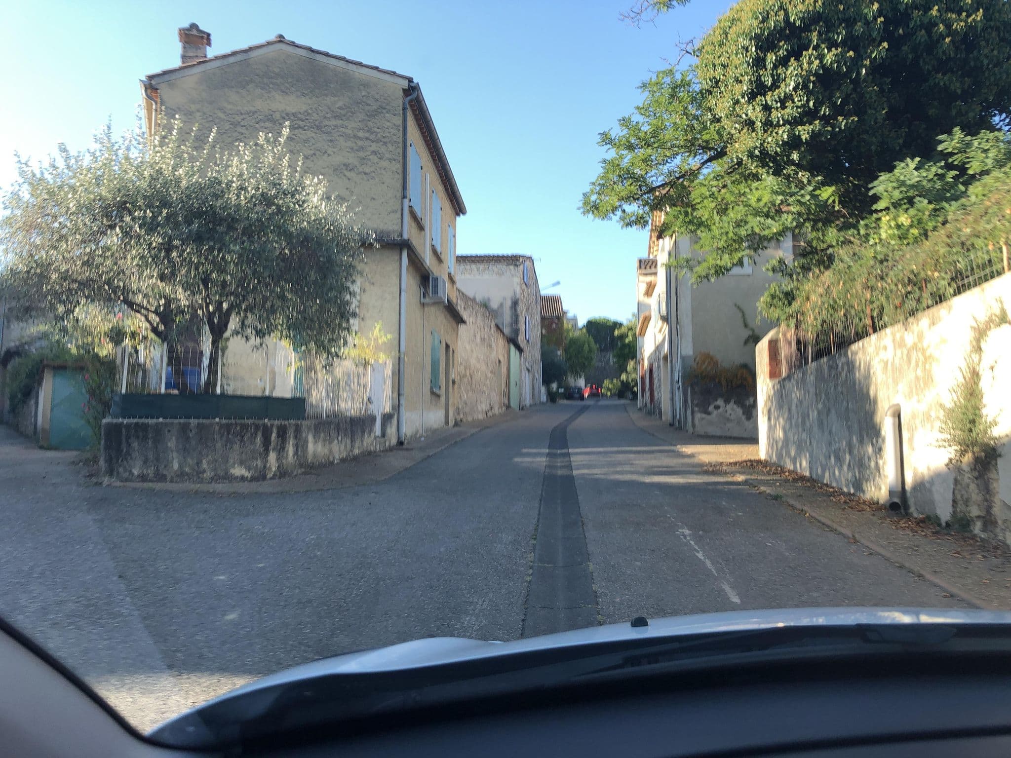 Street view near Chez Clairette, Sablet — © zimmy (CC BY-SA · Mapillary)