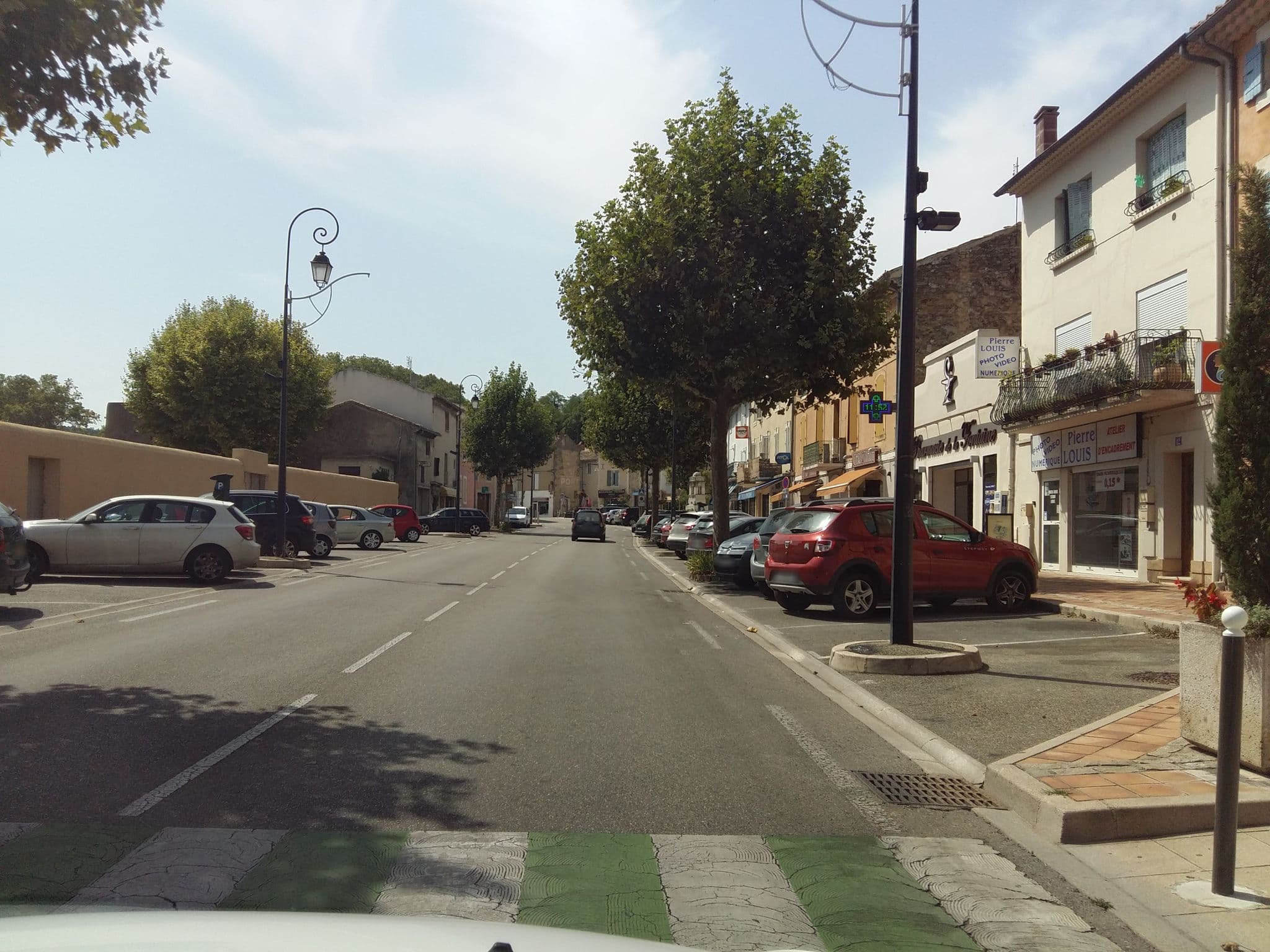 Street view near Selectour - Ailleurs Voyages, Bollène — © zimmy (CC BY-SA · Mapillary)