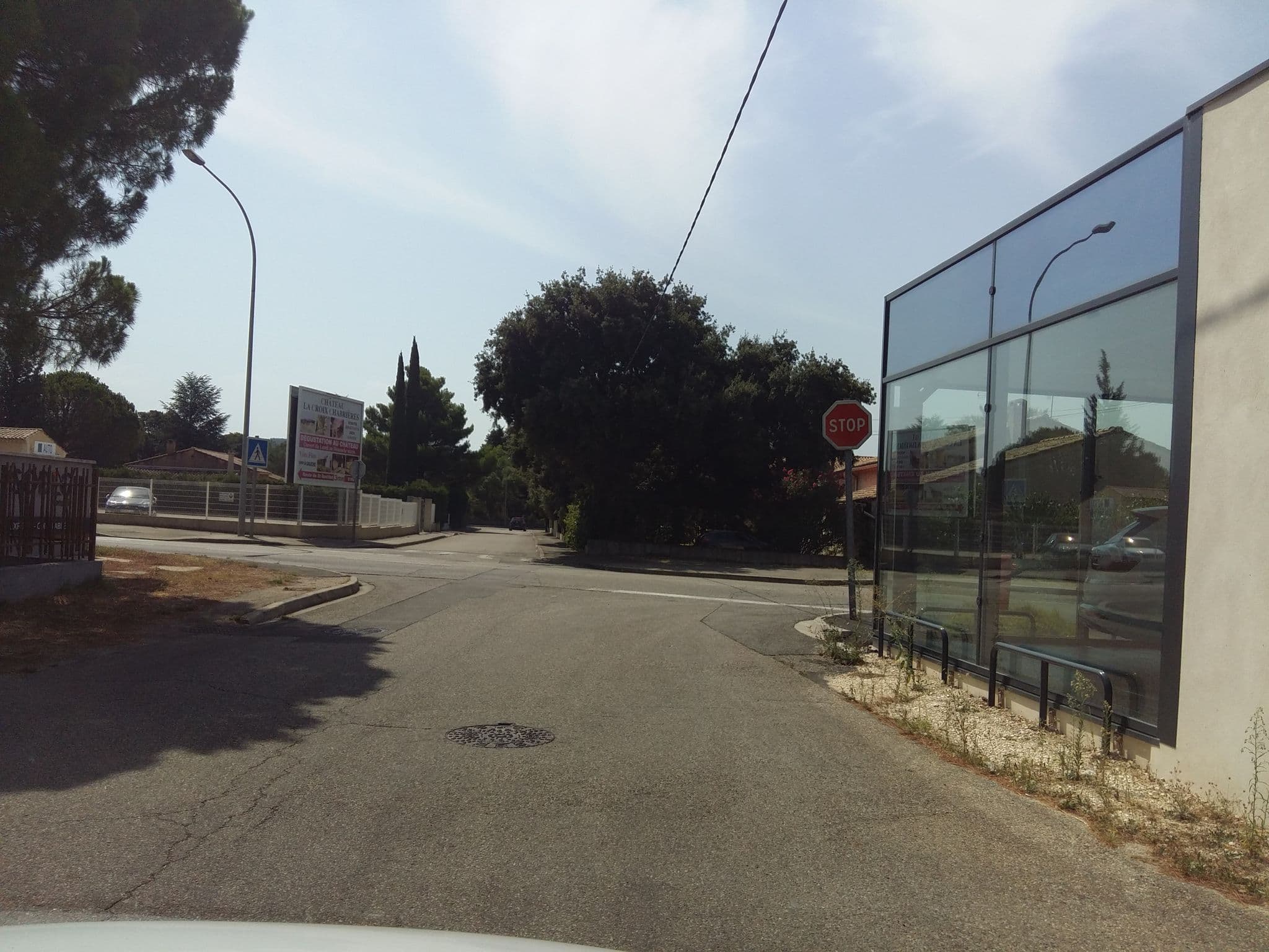 Street view near B&B HOTEL, Bollène — © zimmy (CC BY-SA · Mapillary)