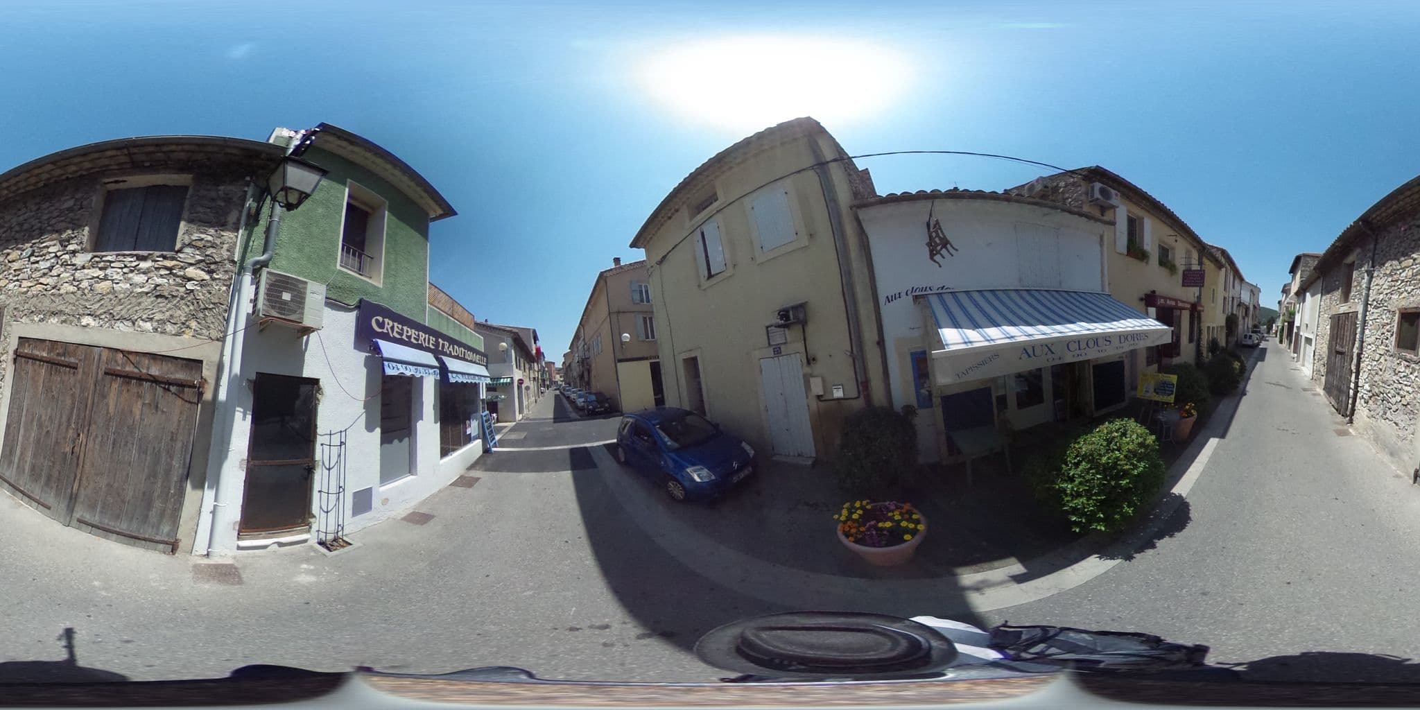 Street view near Hotel Burrhus, Vaison-la-Romaine — © zimmy (CC BY-SA · Mapillary)