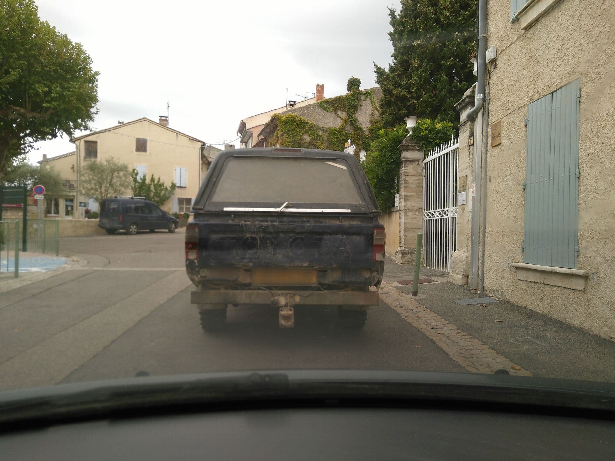 Street view near Les Gîtes de la Crose, Vinsobres — © marcp (CC BY-SA · Mapillary)