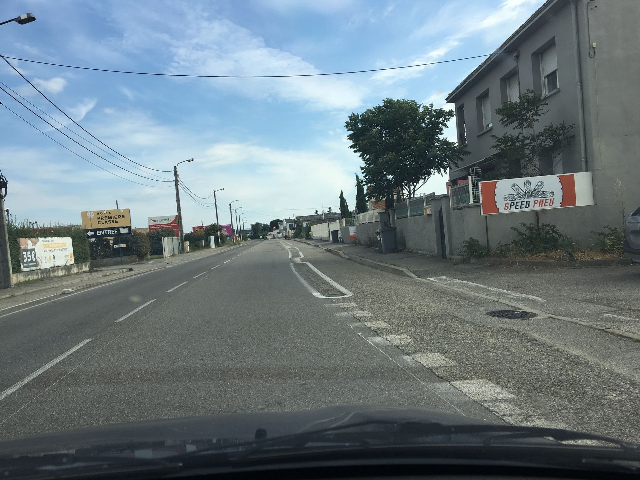 Street view near Première Classe Valence Sud, Portes-lès-Valence — © cabinetcourbi (CC BY-SA · Mapillary)