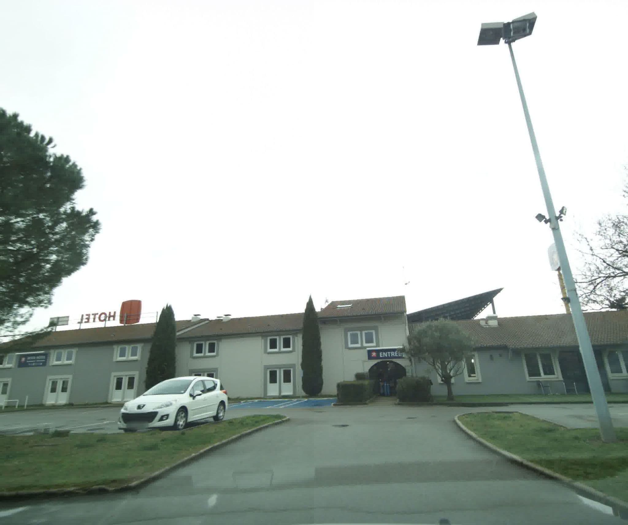 Street view near The Originals Access, Hôtel Valence Nord (Inter-Hotel), Bourg-lès-Valence — © sogefi (CC BY-SA · Mapillary)