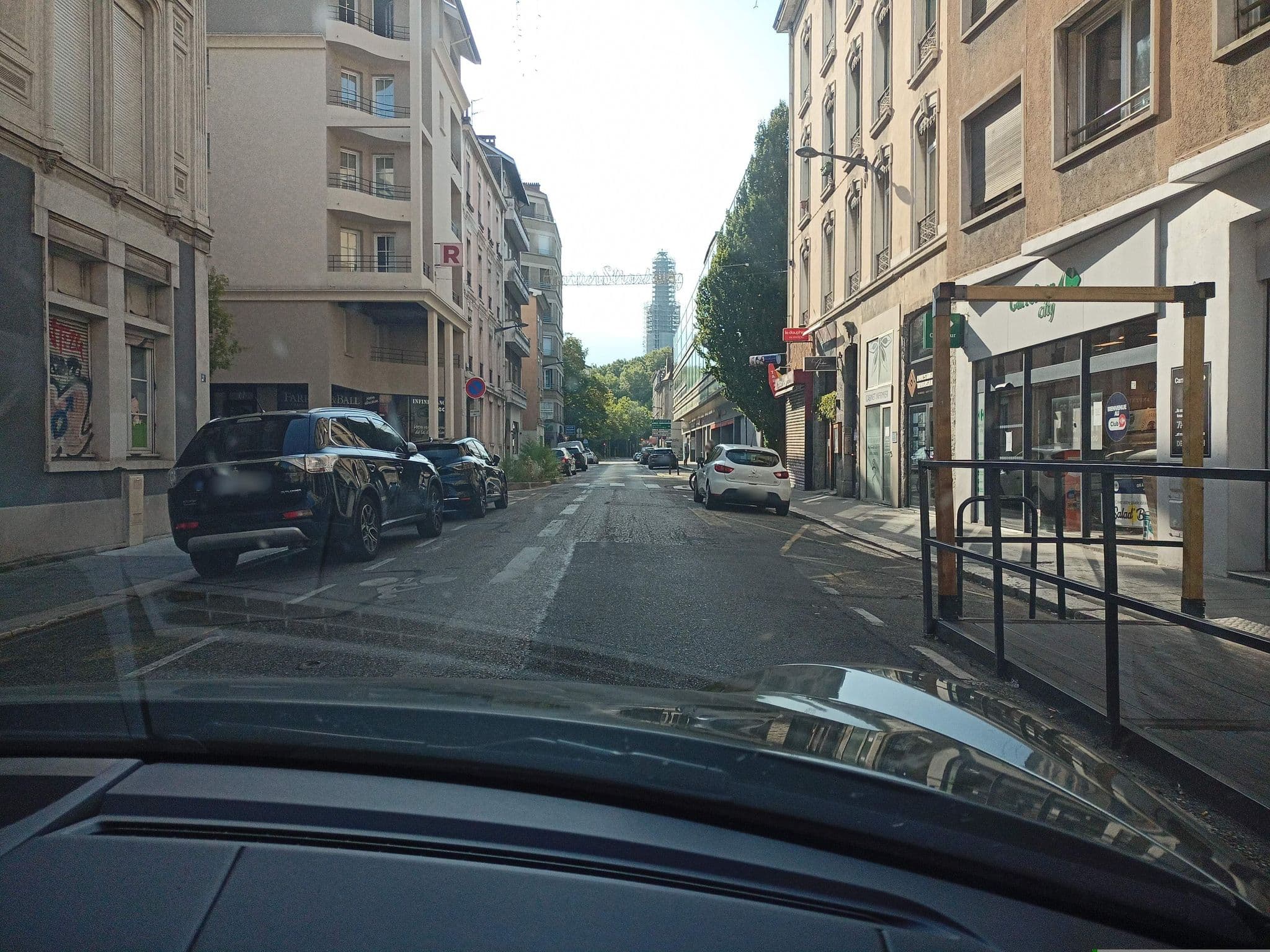 Street view near Citadines, Grenoble — © xdTAGCLAN (CC BY-SA · Mapillary)