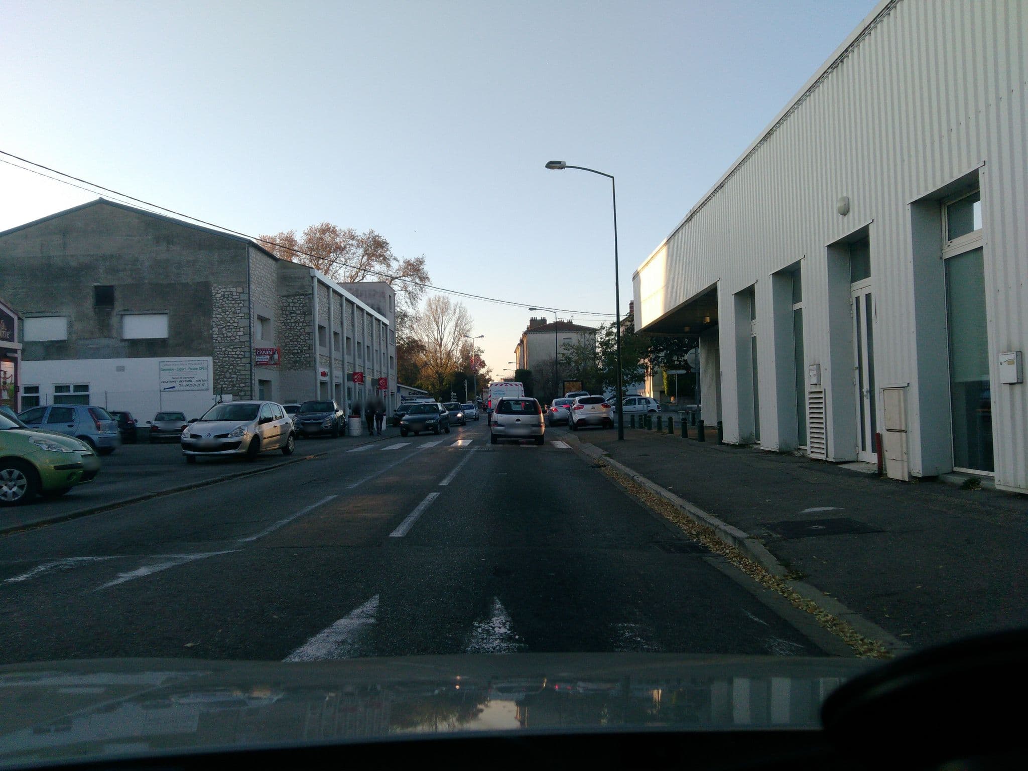 Street view near Villa Magnolia Parc, Montélimar — © hedaide (CC BY-SA · Mapillary)