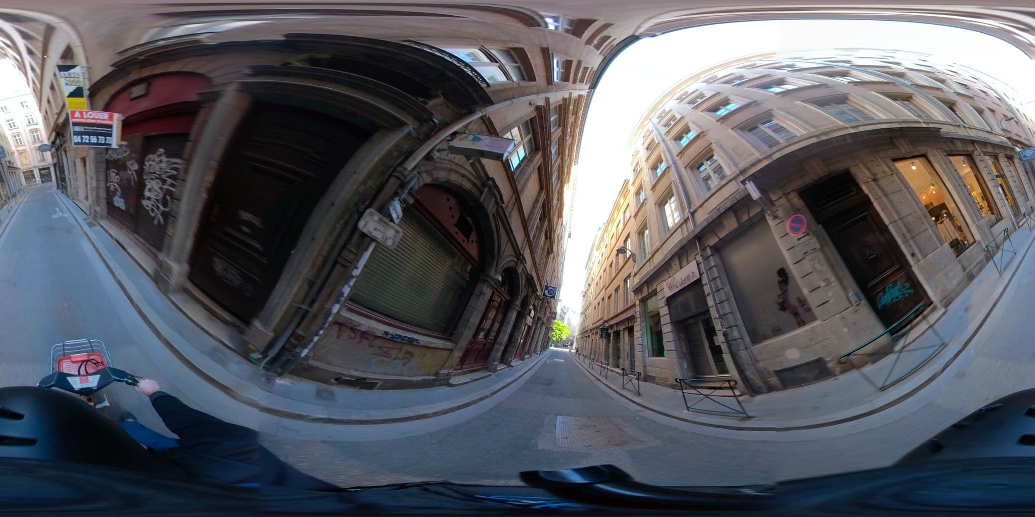Street view near La Suite Presqu'Ile, Lyon 01 — © po_gregoire (CC BY-SA · Mapillary)