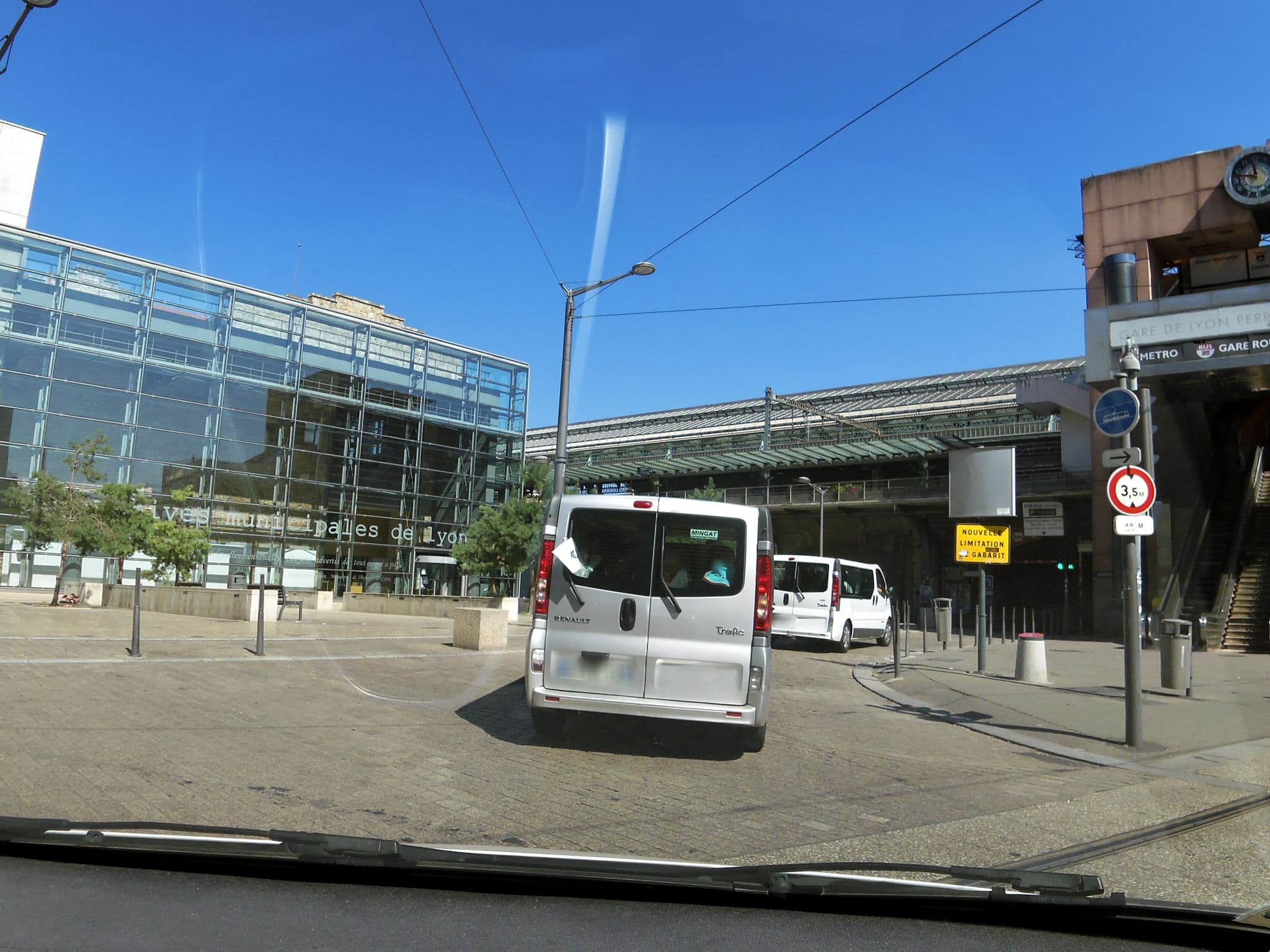 Street view near Berlioz Nn Lyon, Lyon 02 — © chivos (CC BY-SA · Mapillary)