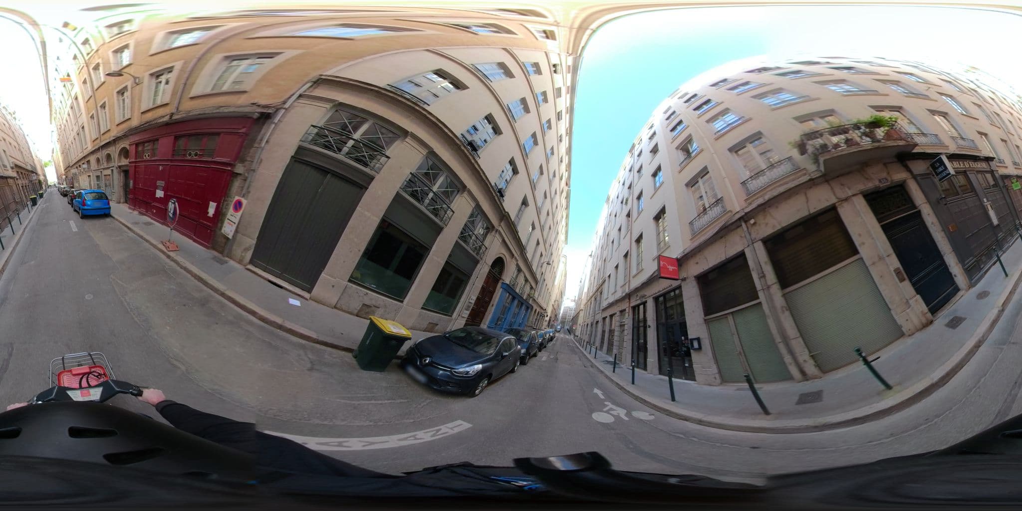 Street view near 21 Royale, Lyon 01 — © po_gregoire (CC BY-SA · Mapillary)