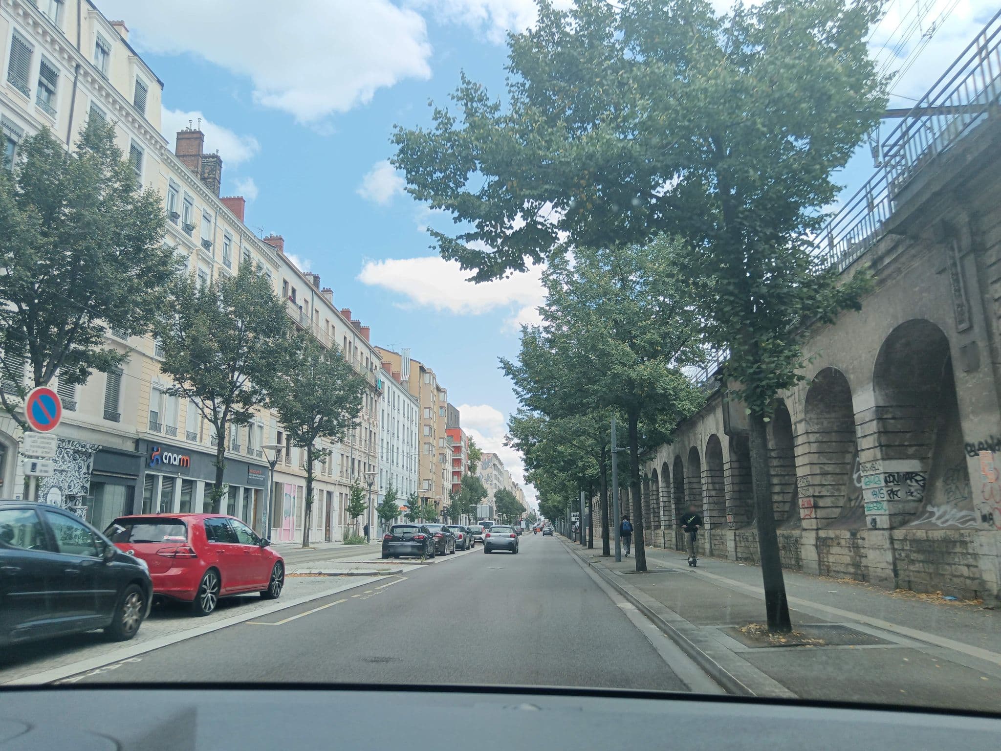 Street view near Le love spa, Lyon 07 — © CutKziG (CC BY-SA · Mapillary)