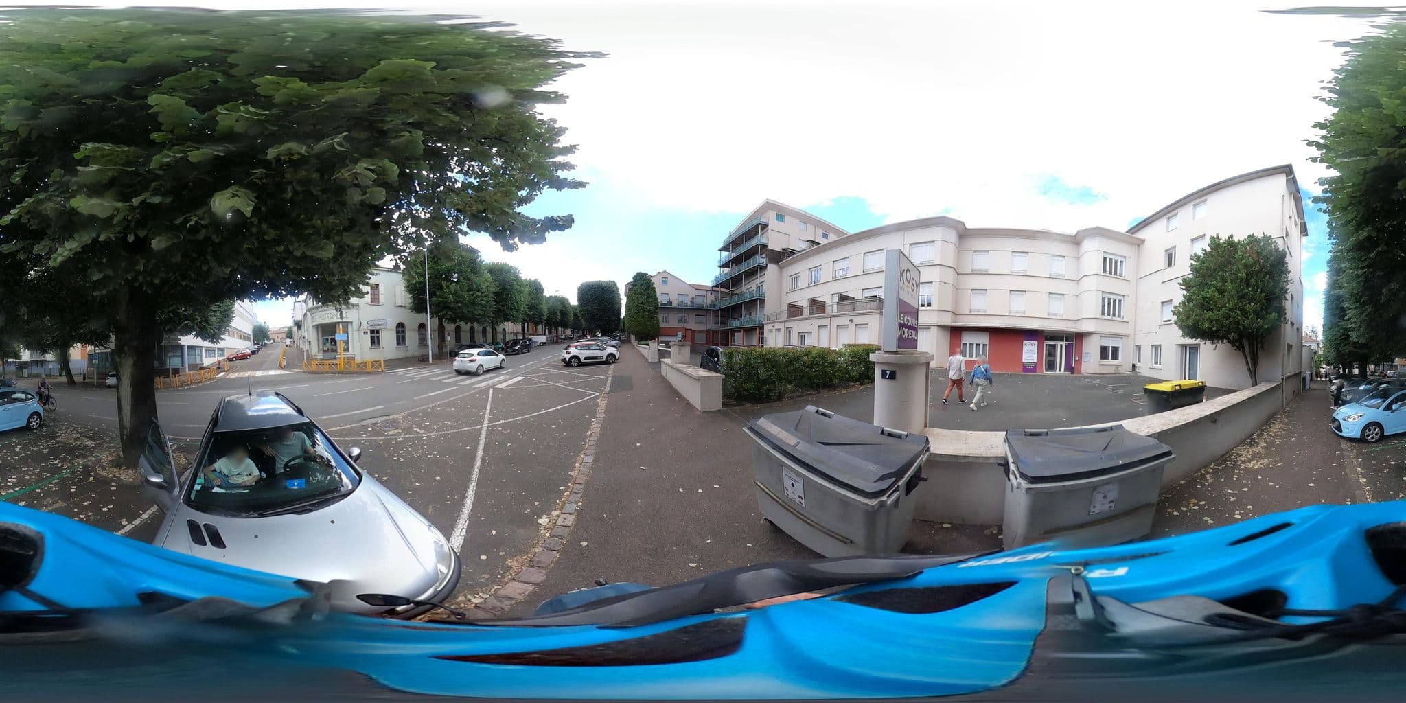 Street view near Le Cours Moreau, Mâcon — © padididejurbise (CC BY-SA · Mapillary)