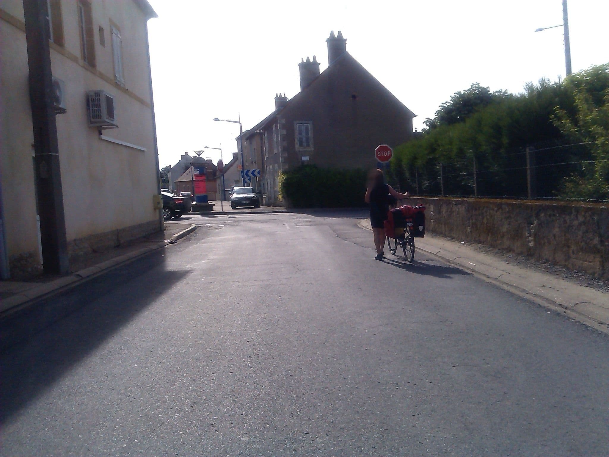 Street view near Auberge De L'olive, Dompierre-sur-Besbre — © changchun1 (CC BY-SA · Mapillary)