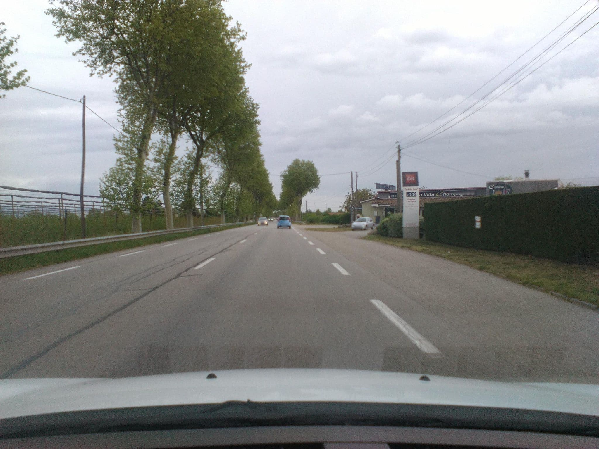 Street view near Ibis Lyon Sud Saint-Rambert-d'Albon, Andancette — © blup (CC BY-SA · Mapillary)