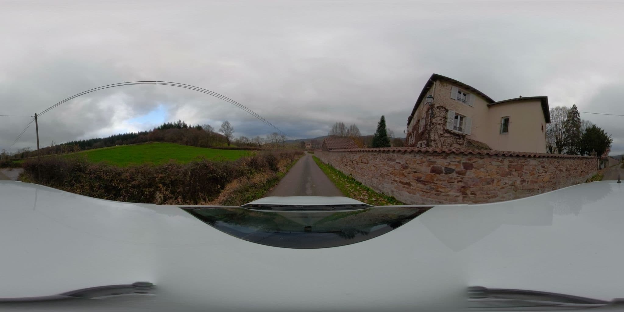 Street view near Le Moulin Des Arbillons, La Roche-Vineuse — © serfim_cit_y (CC BY-SA · Mapillary)
