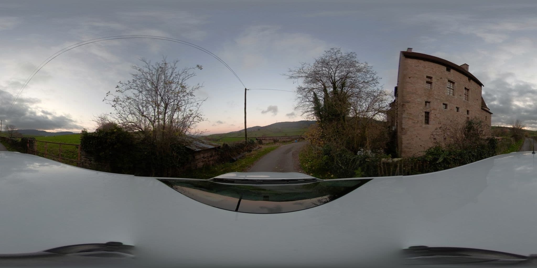 Street view near Château de Corcelle, La Roche-Vineuse — © serfim_cit_y (CC BY-SA · Mapillary)