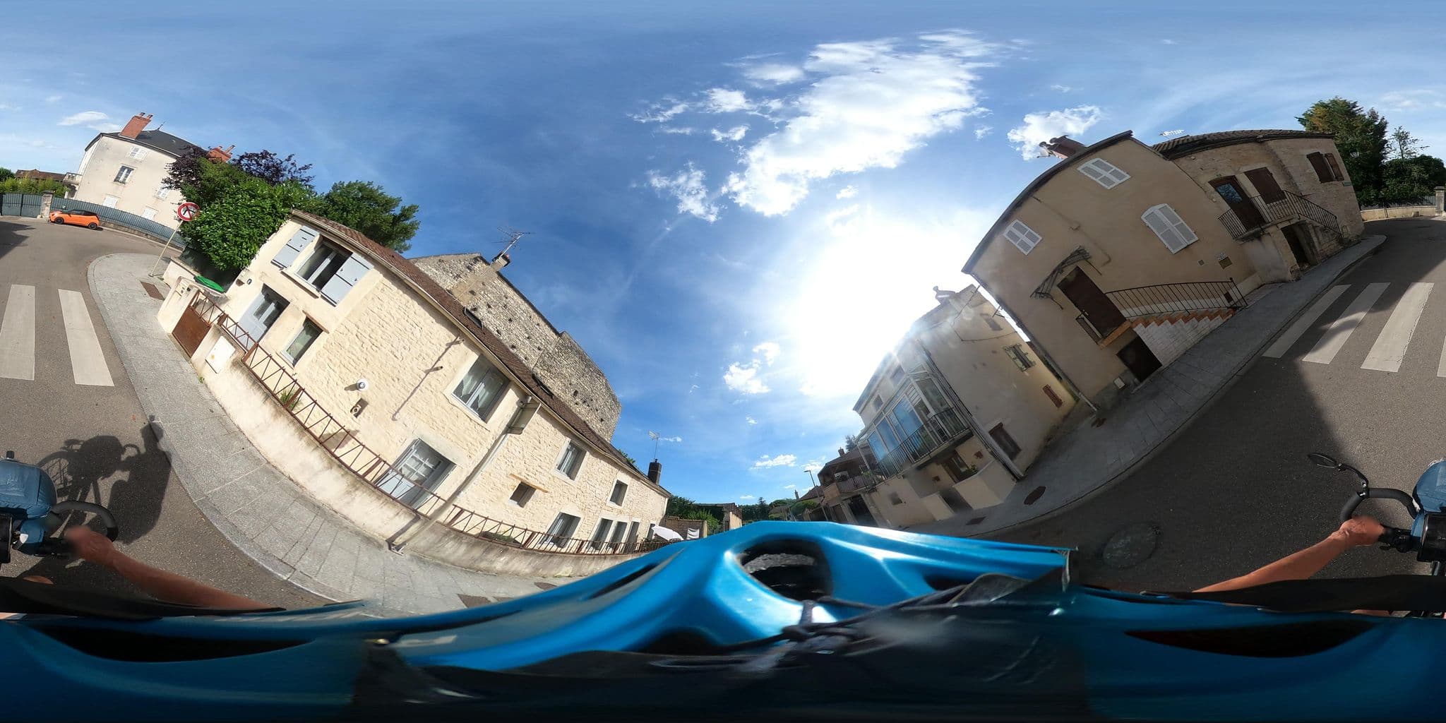 Street view near Lameloise Restaurateur, Chagny — © padididejurbise (CC BY-SA · Mapillary)