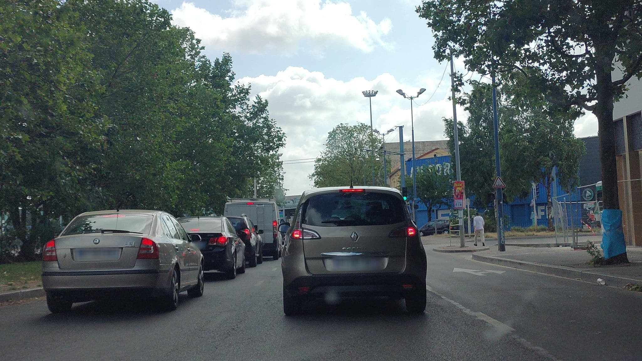 Street view near Montempô Paris Noisy-le-Sec, Noisy-le-Sec — © didier2020 (CC BY-SA · Mapillary)