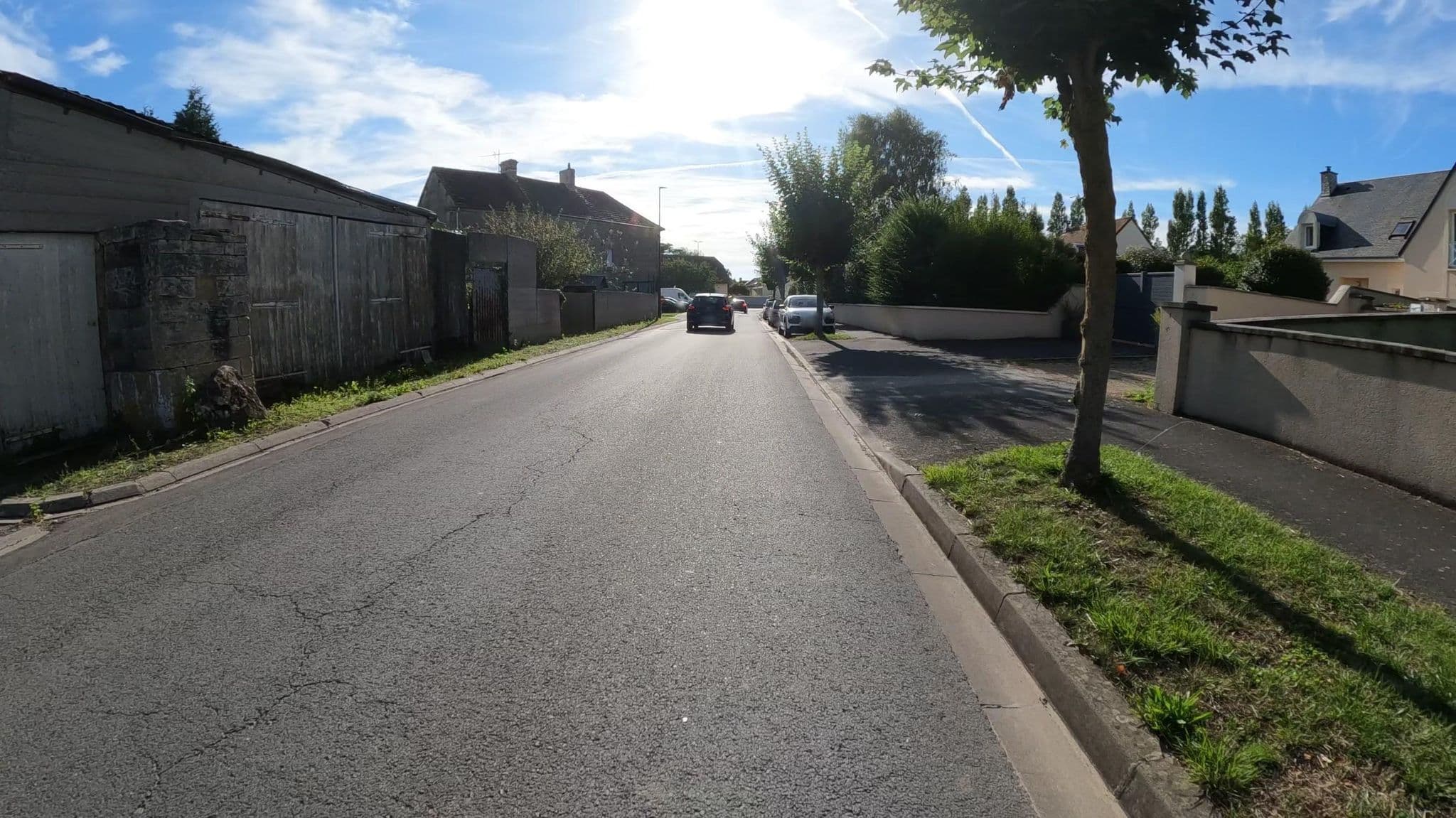 Street view near Desperques Colette, Douvres-la-Délivrande — © Nzau (CC BY-SA · Mapillary)